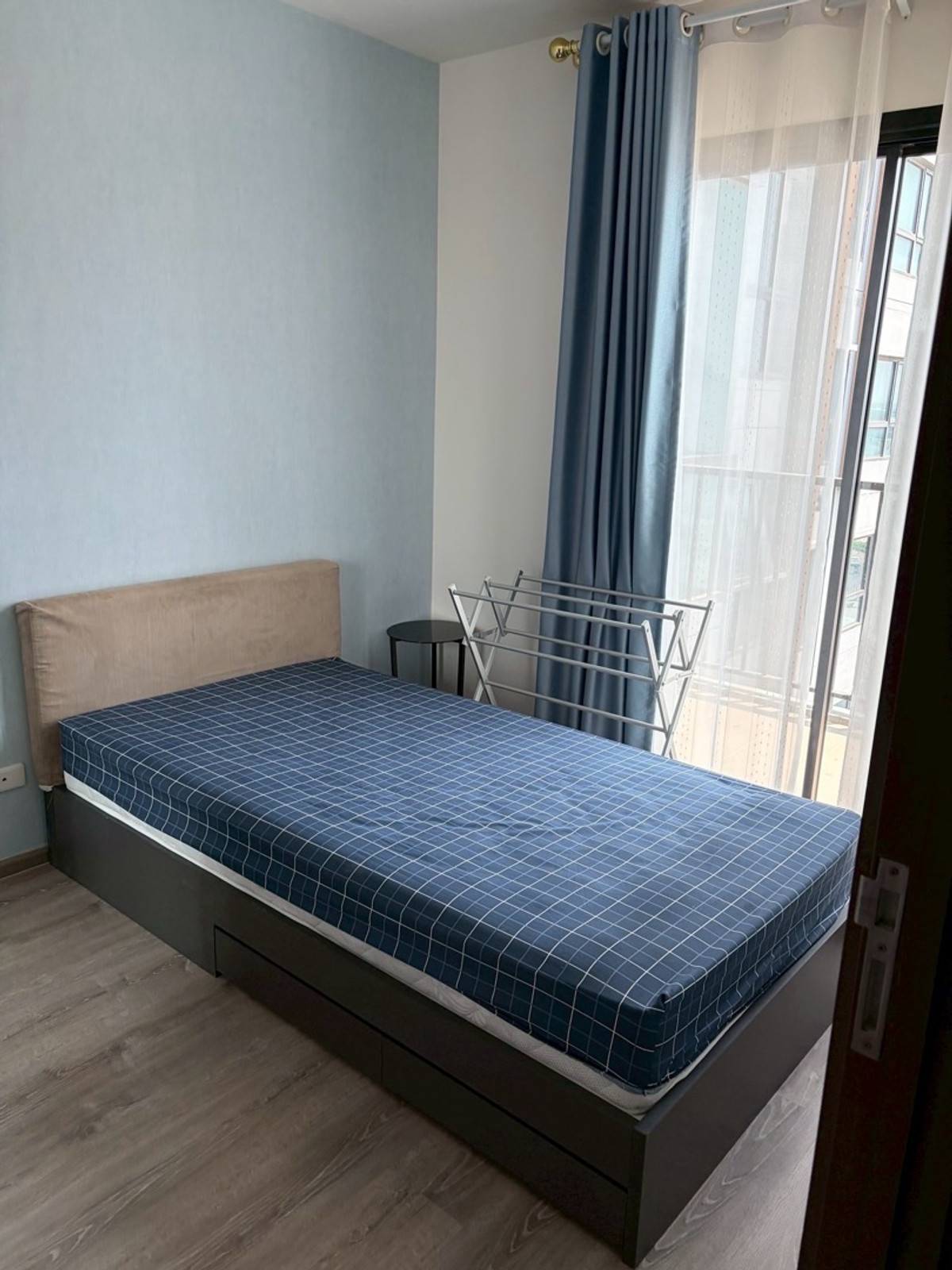 ขายคอนโดขอนแก่น : 🩷ขายคอนโดสวยเฟอร์ครบ  the base height ขอนเเก่น  ขนาด 66 ตรม  2 ห้องนอน ,  2 ห้องนำ้ 1 นั่งเล่น  เฟอร์ครบ เเอร์ 3 ตัว , tv 2 , ตู้เย็น , เครื่องทำนำ้อุ่น  หิ้วกระเป๋าพร้อมอยู่    line @900cqqhk tel 0859114585 🩷ใกบ้เซนทรัลขอนเเก่น ใกล้ตัวเมือง  