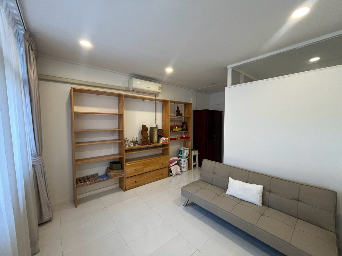 ให้เช่าร้านค้า/ตลาดนัดอารีย์ อนุสาวรีย์ : ให้เช่า พื้นที่ธุรกิจ ชั้น 1+ชั้นลอย @ อารีย์ พญาไท ใกล้ รถไฟฟ้า BTS 270 เมตร