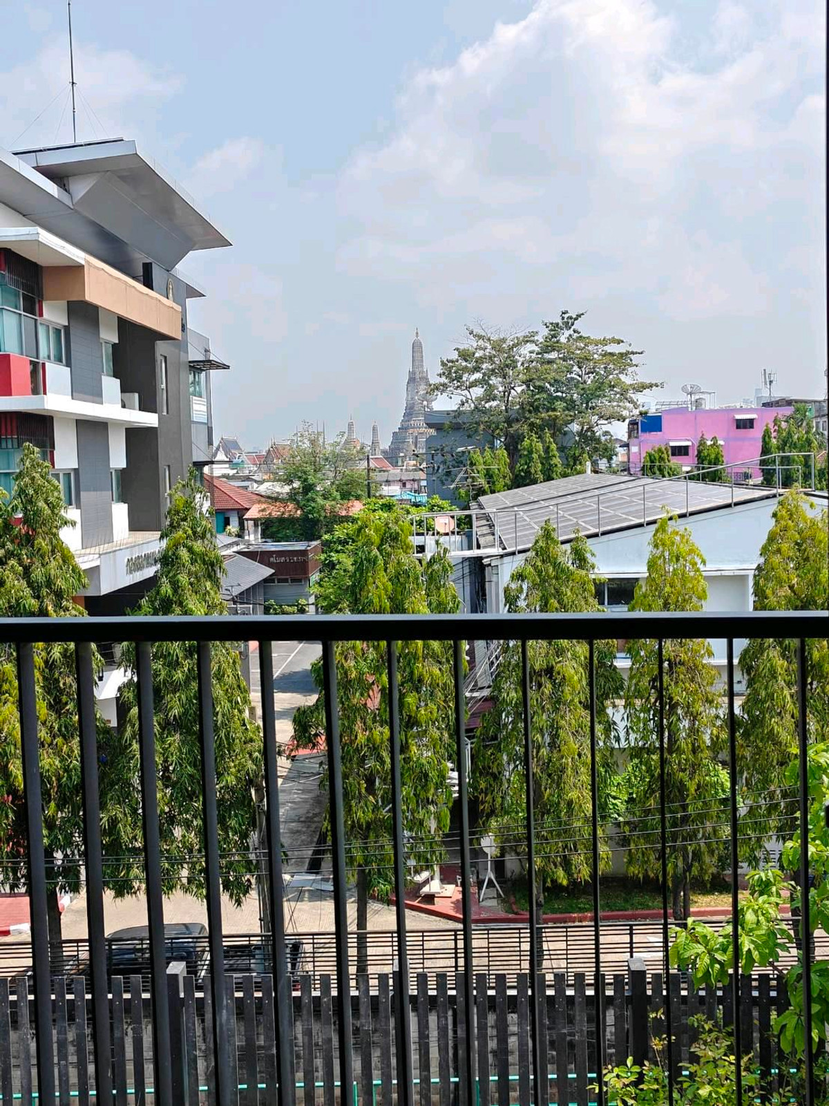 For SaleCondoWongwianyai, Charoennakor : For sale: Aspire Itsaraphap, view of Wat Arun, very beautiful.