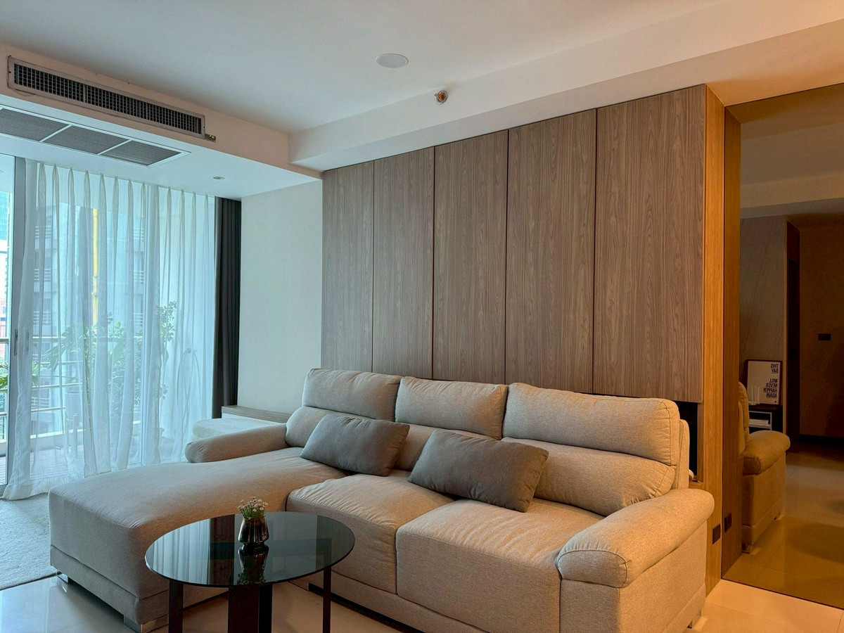 For RentCondoWitthayu, Chidlom, Langsuan, Ploenchit : Cozy Condo for Rent Ratchadamri | City Lifestyle Best Value | Near BTS Ratchadamri | 53,000 THB/Month | Nice condo for rent, Ratchadamri, city lifestyle, good value, near BTS Ratchadamri 53,000 baht/month – LTH14894