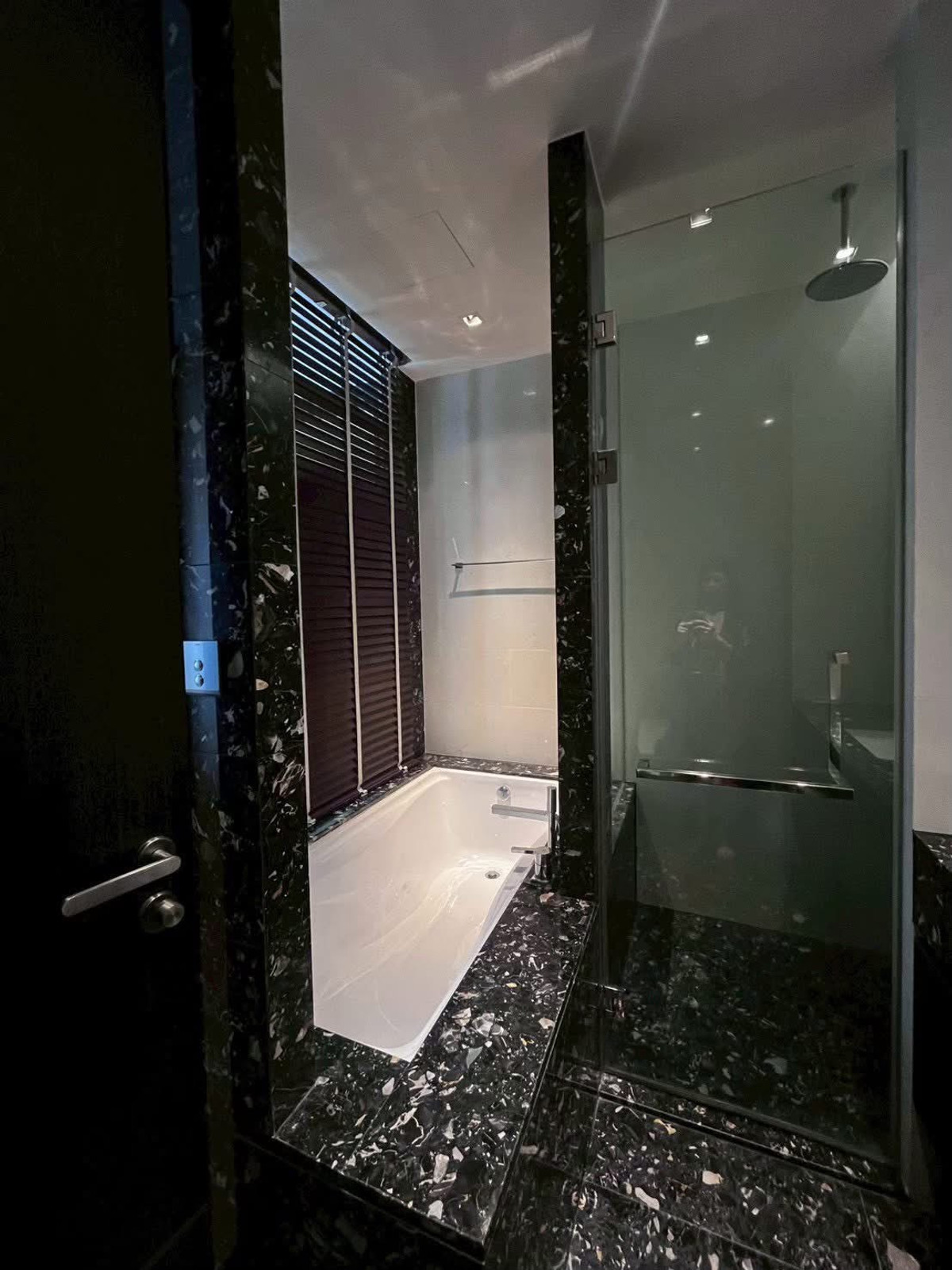 For RentCondoSukhumvit, Asoke, Thonglor : Modern Condo for Rent Phrom Phong | City Lifestyle Best Value | Near BTS Phrom Phong | 57,000 THB/Month | Modern Condo for Rent Phrom Phong, city lifestyle, good value, near BTS Phrom Phong 57,000 baht/month – LTH14889