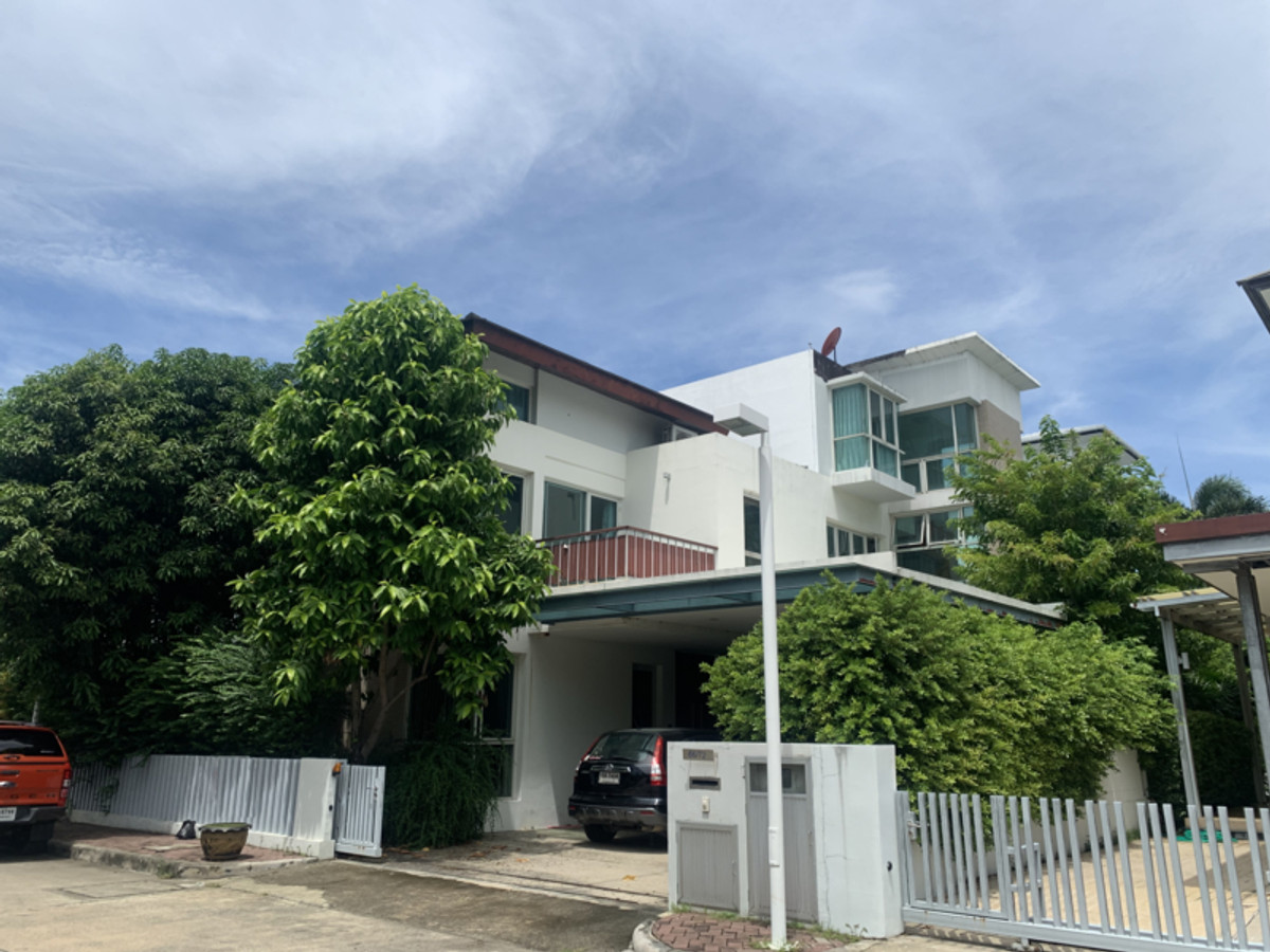 ขายบ้านพัฒนาการ ศรีนครินทร์ : บ้านเดี่ยว The Star Estate พัฒนาการ 69 ราคาต้นทุน ต่ำกว่าตลาด คุ้มสุดในย่าน