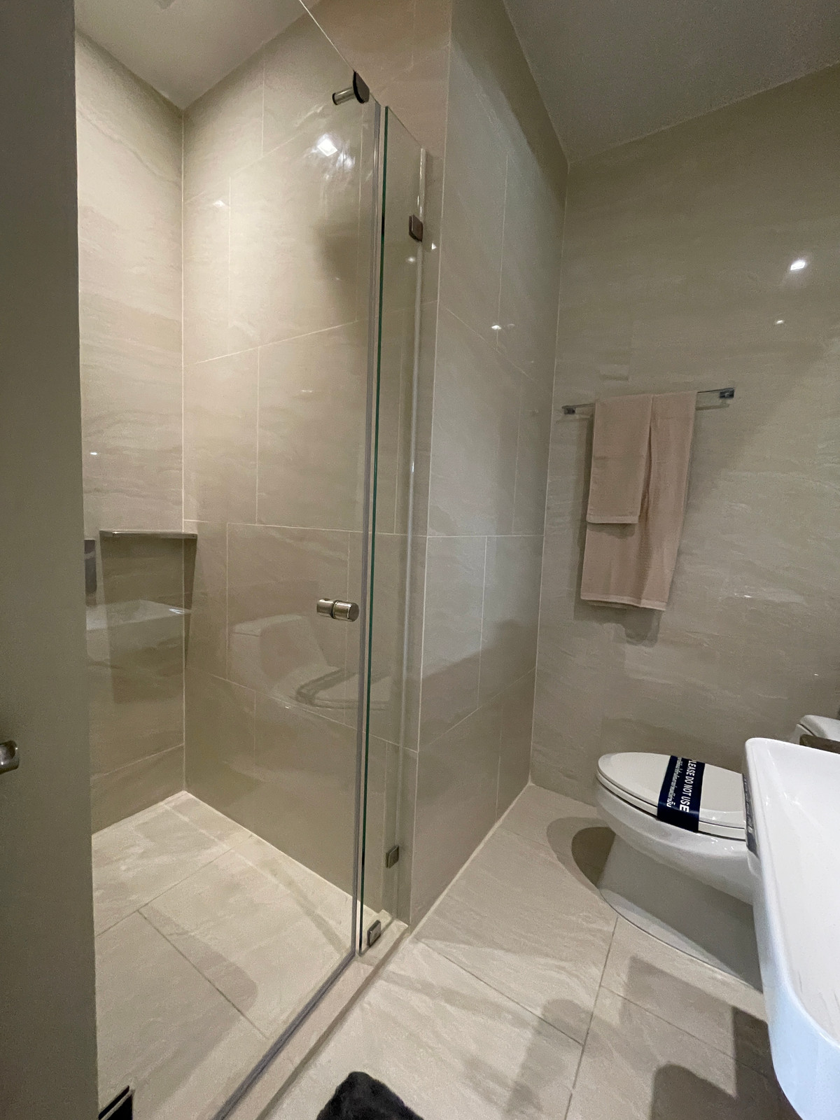 ขายคอนโดสีลม ศาลาแดง บางรัก : [THE PEAK OF SILOM] ASHTON SILOM – Rare 2BR Unit | ชั้น 32 วิวขอบฟ้า ประสบการณ์อยู่คอนโดที่เหมือนอยู่บ้าน 