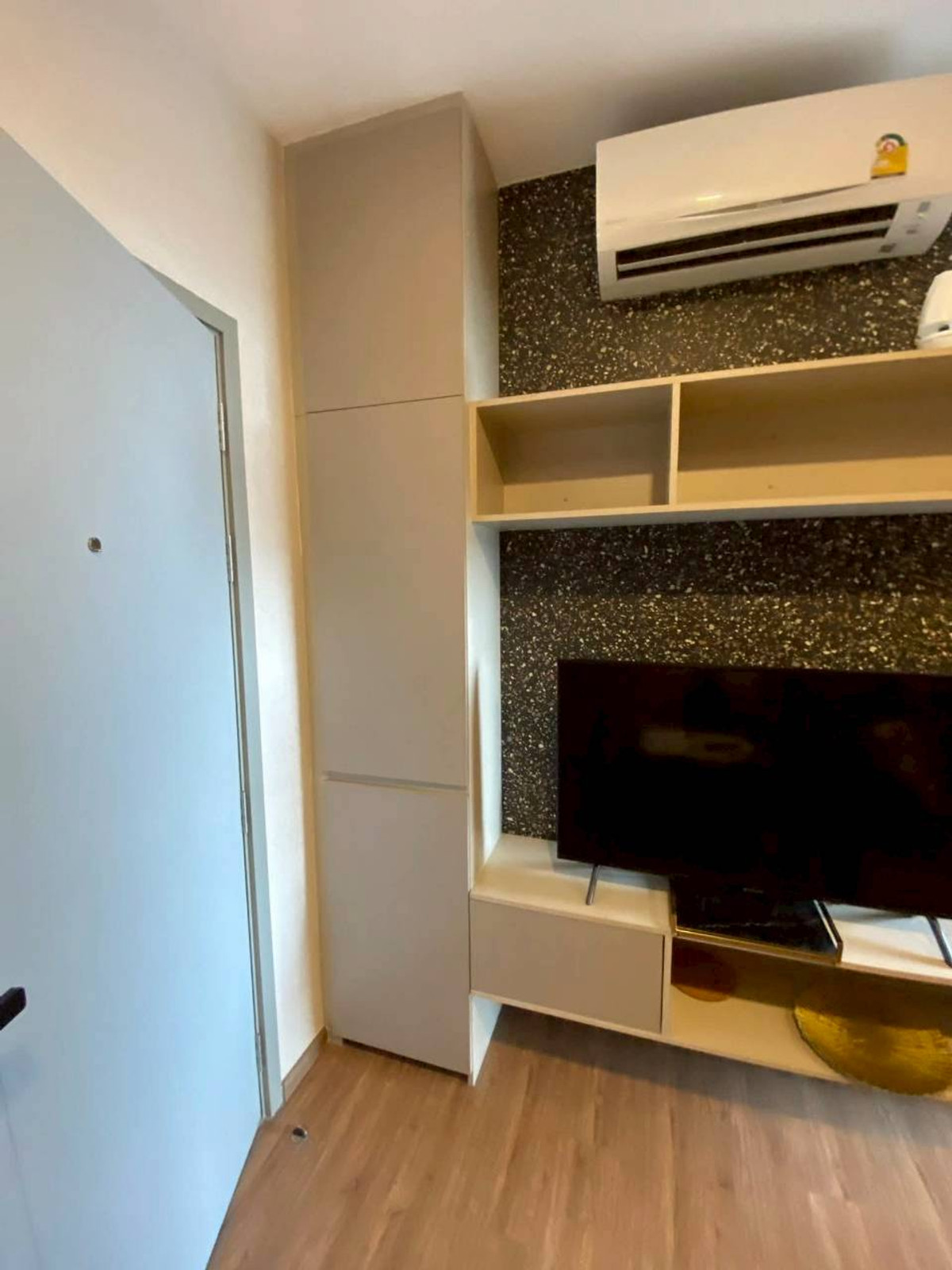 ให้เช่าคอนโดมีนบุรี-ร่มเกล้า : ✅ OGR167 ✅ Line : @p2nproperty