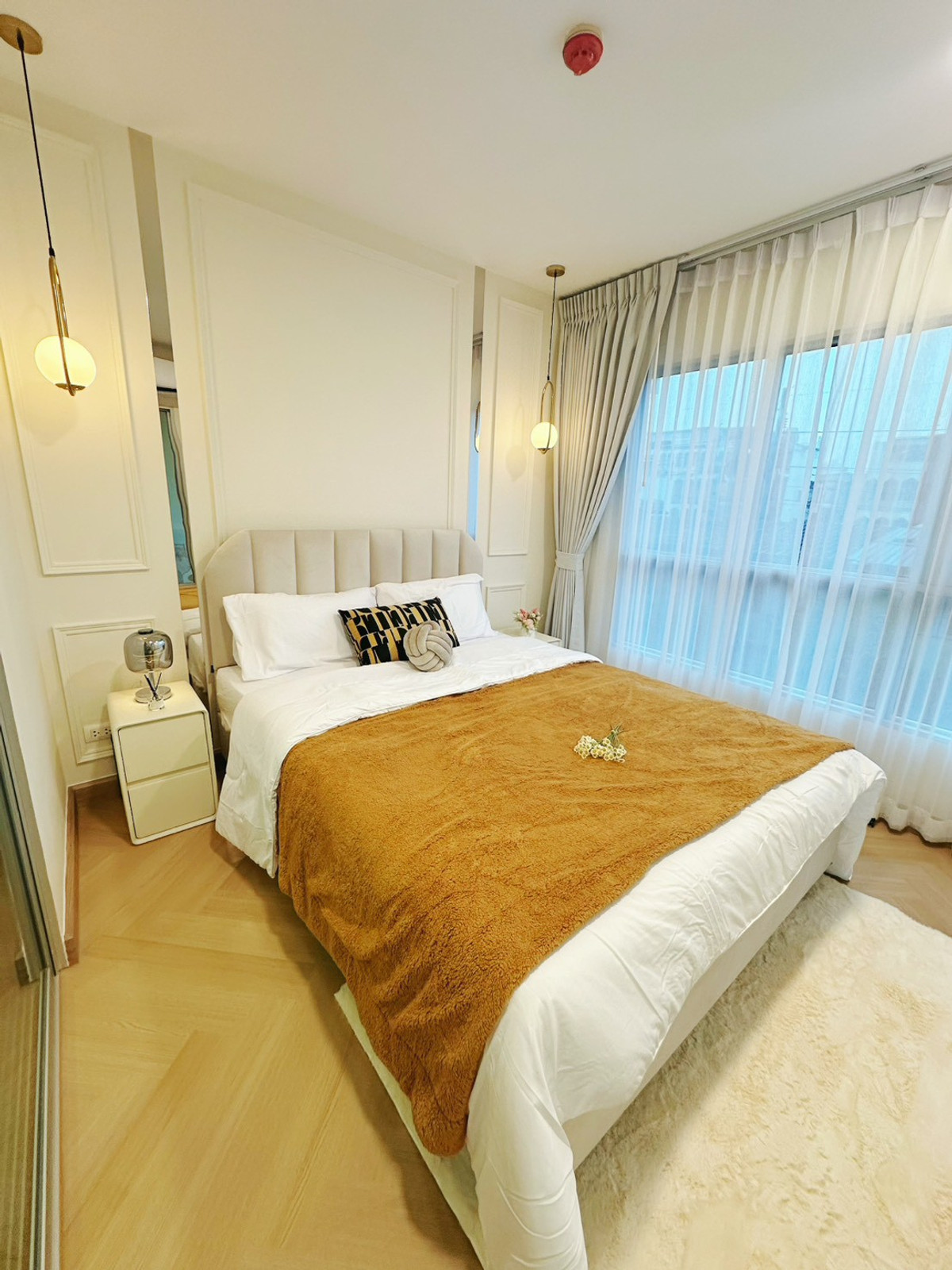 ขายคอนโดคลองเตย กล้วยน้ำไท : ขาย 2.39ลบ คอนโดรีโนเวทสวย 28ตร.ม. ใกล้BTSเอกมัยกับพระโขนง 3นาทีถึง พร้อมอยู่ นัดชมเลย 084-976-1441