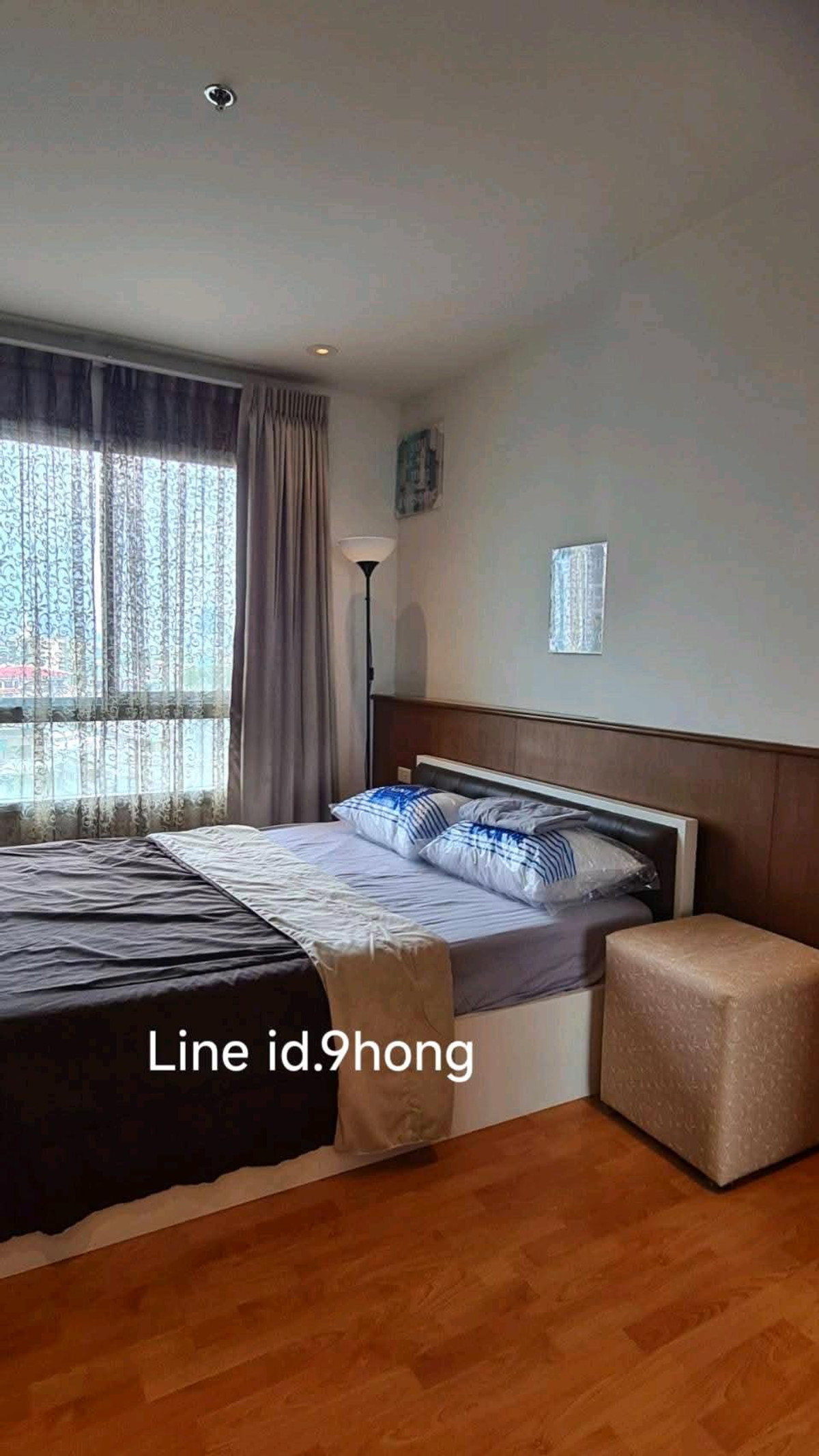 For RentCondoThaphra, Talat Phlu, Wutthakat : Just 50 m. BTS BangWa Interchange MRT. If interested, please make an appointment to see the room.