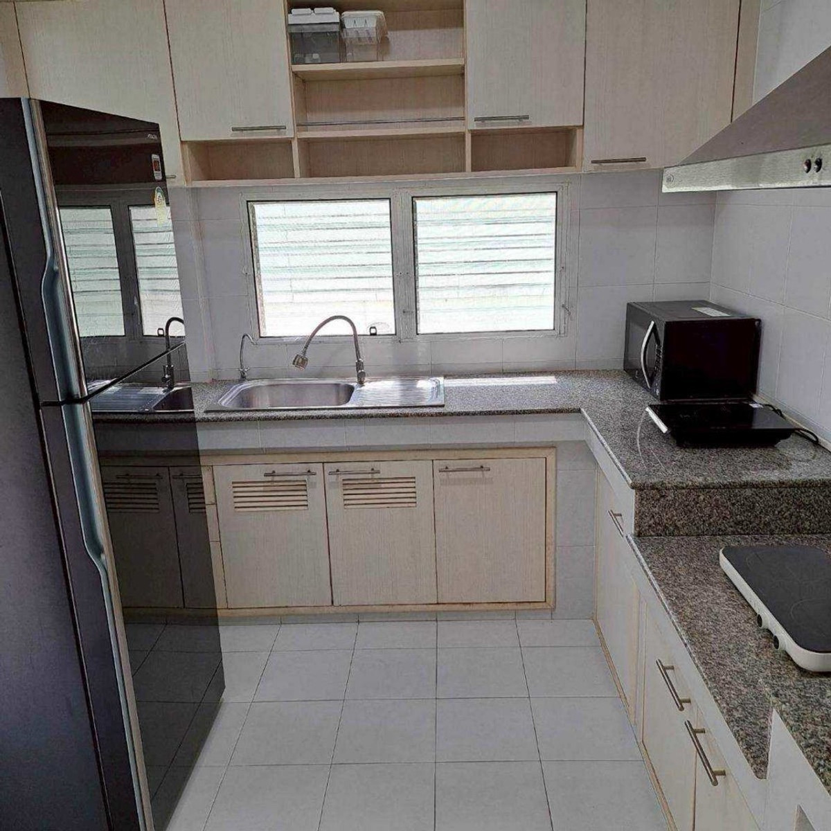 For RentHouseSeri Thai, Ramkhamhaeng Nida : Single House for Rent, Manthana Onnut-Wongwan 🚇🚝🌏