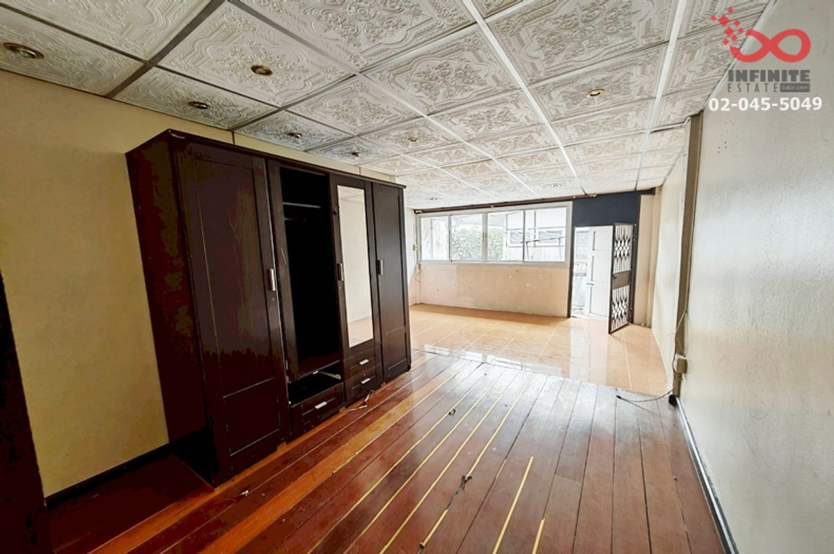 ขายทาวน์โฮมรัชดา ห้วยขวาง : ขายทาวน์เฮาส์ 2 ชั้น 20 ตร.ว. ซอยพุ่มอุไร 3 ถนนสุทธิสาร - ลาดพร้าว 64 ใกล้ MRT สุทธิสาร