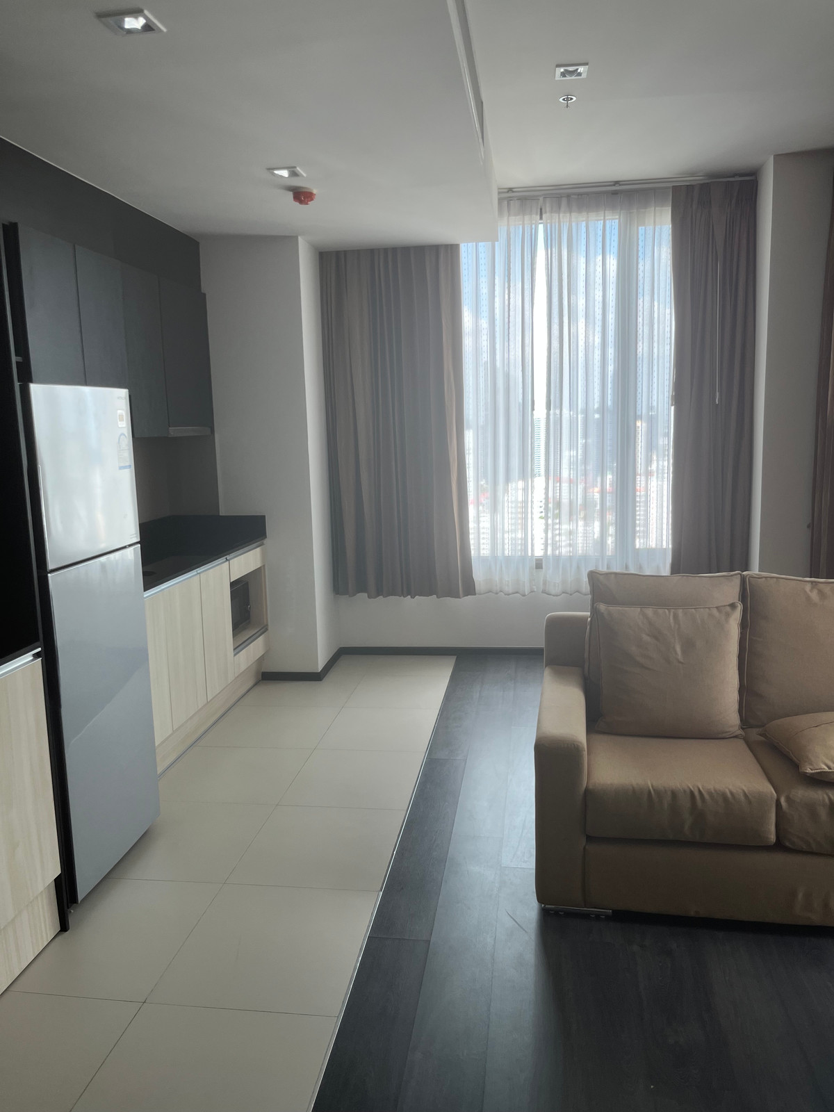 ให้เช่าคอนโดสุขุมวิท อโศก ทองหล่อ : For Rent CondoEdge Sukhumvit 23 Fully furnished (S15-10818)