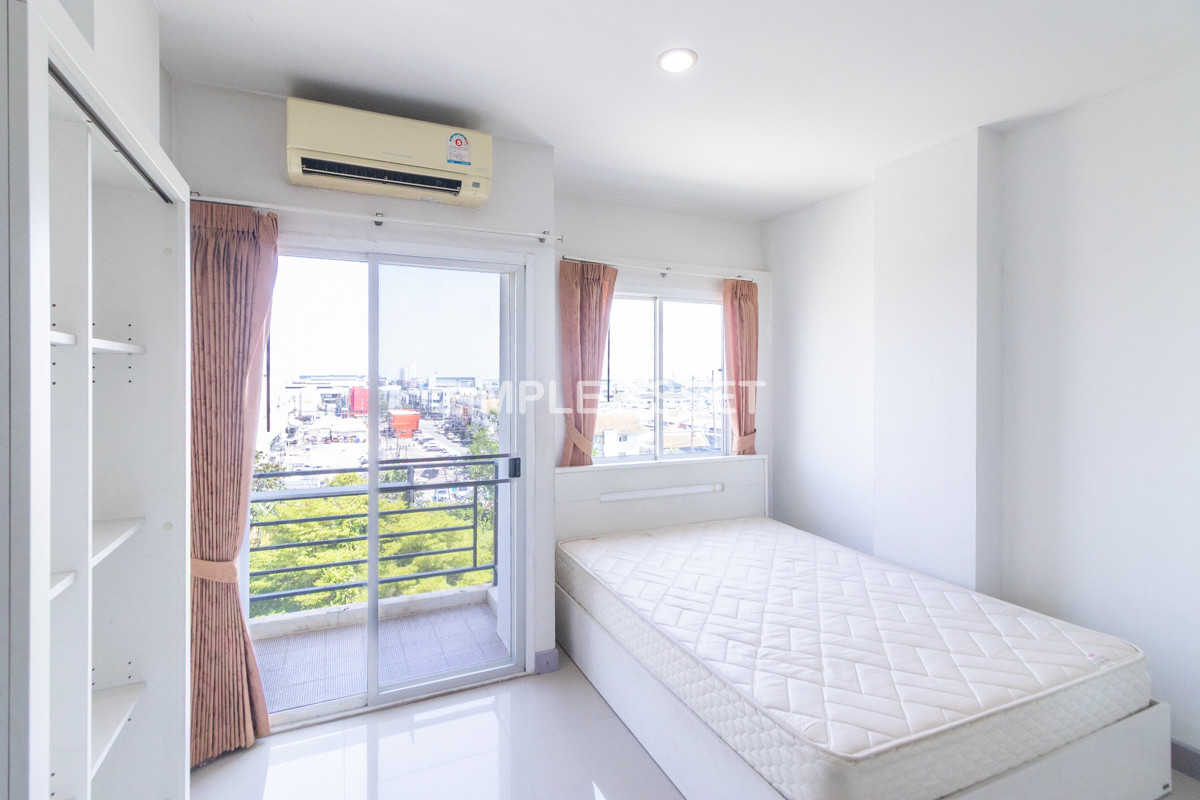 For RentSamut Prakan,Samrong : Line ID: @zimple_asset  Apartment near Lotus’s Bang Phli, air-conditioned room with furniture, balcony, affordable price, safe, and parking available.