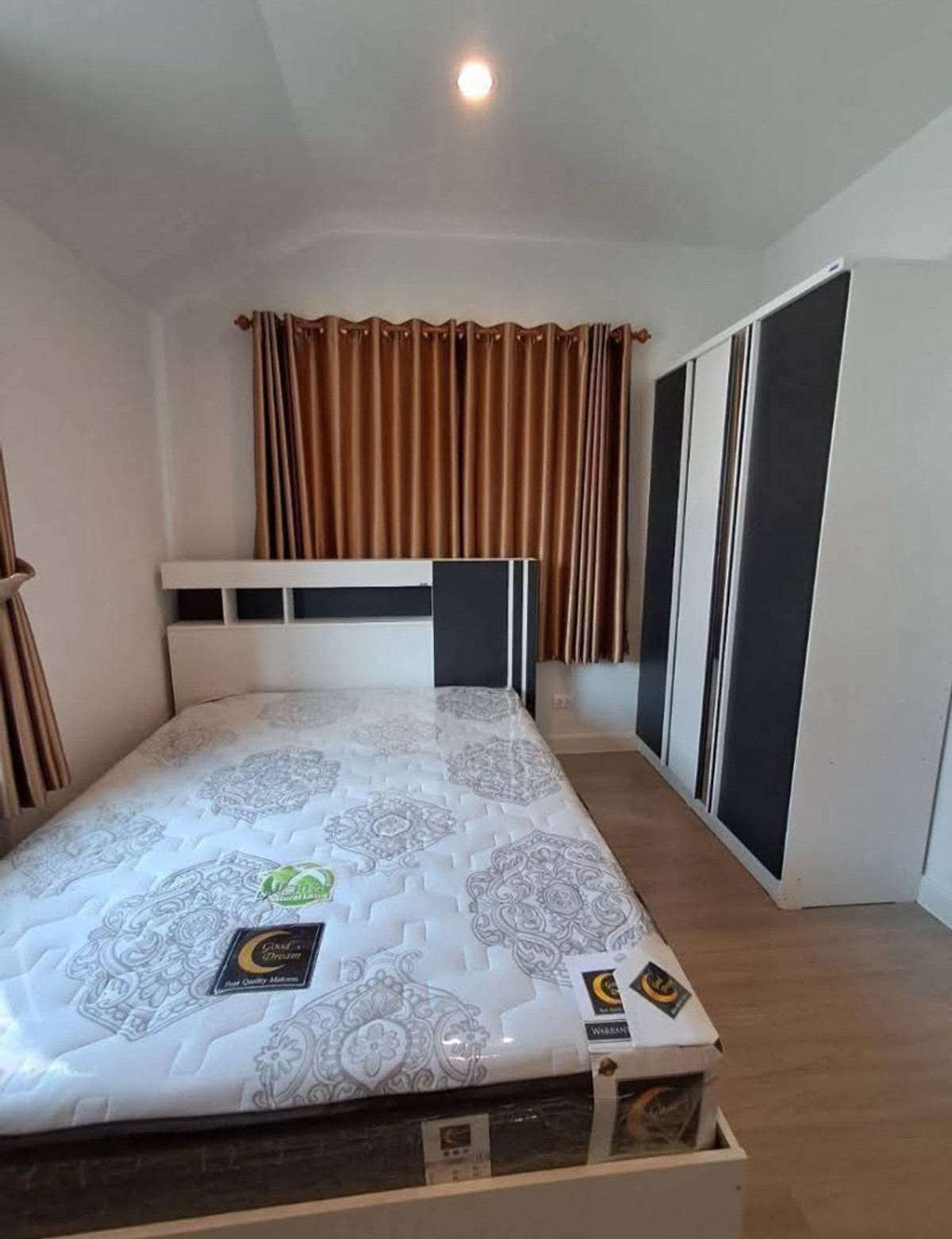 For RentHouseNonthaburi, Bang Yai, Bangbuathong : Single house for rent, 50 sq m, Anasiri Village. Chaiyaphruek-Wongwaen, near Makro Bang Bua Thong