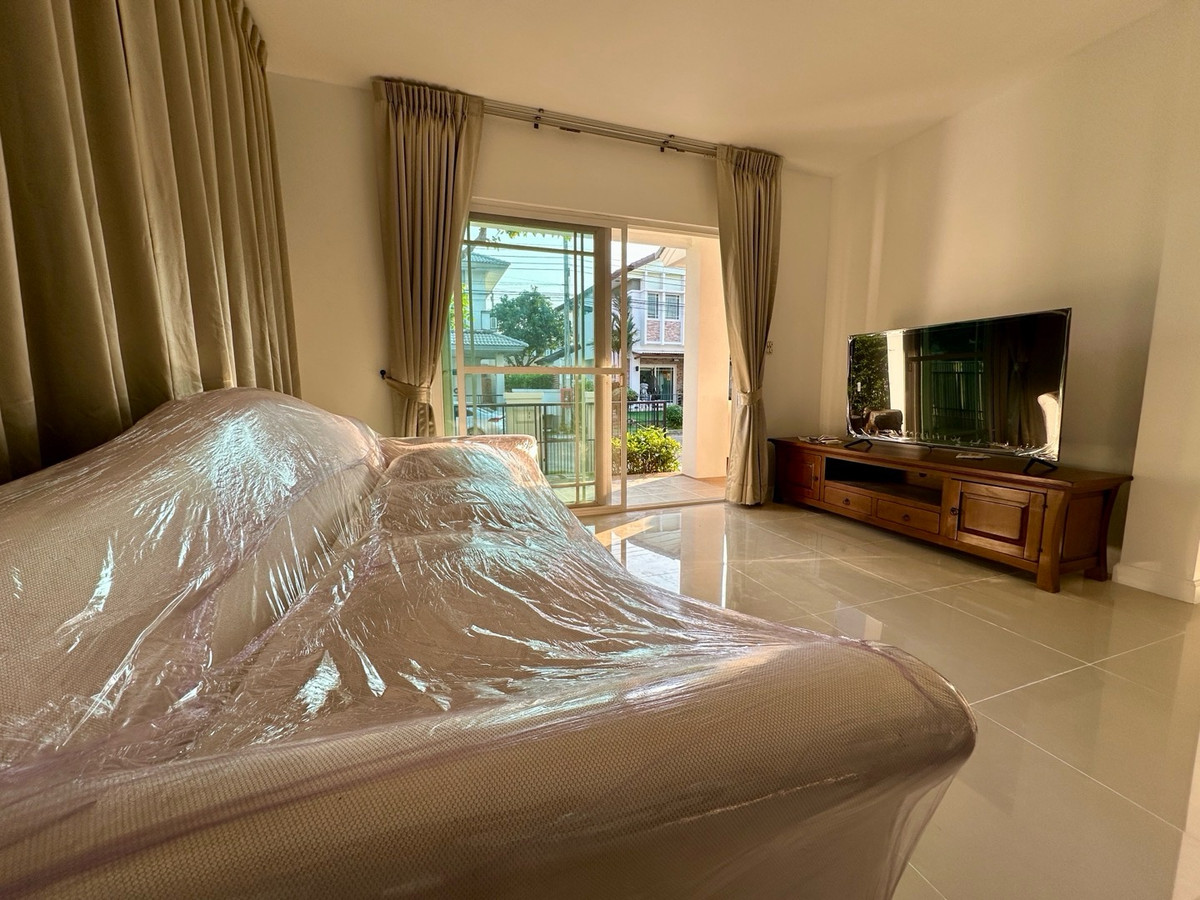 ให้เช่าบ้านลาดกระบัง สุวรรณภูมิ : 🐶 ย้ายเข้าได้ทันที! บ้านเดี่ยว 2 ชั้น พื้นที่กว้าง เลี้ยงน้องหมา-แมวได้ รับสัญญาเช่าระยะสั้น
