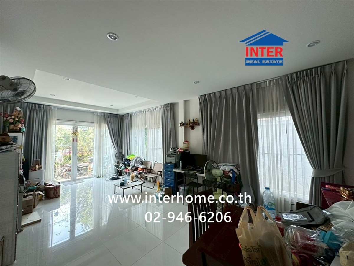 For SaleHouseSamut Prakan,Samrong : 2-story detached house, 55.1 sq m, Supalai Park Ville Village 1. Bangna-Theparak Near Chao Pho Kong Phet Shrine Soi Adul Sasanakarn Bangna-Trad Road, Theparak Road, Bang Phli, Samut Prakan