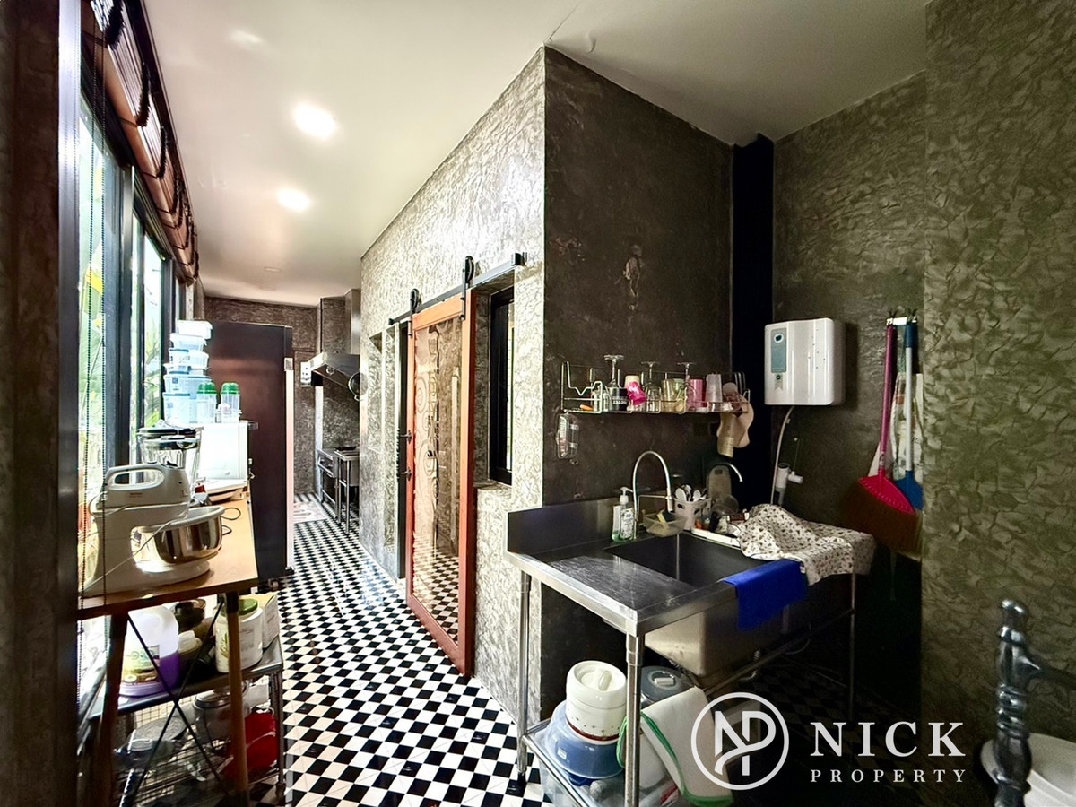 ขายบ้านนวมินทร์ รามอินทรา : LADDAROM ลัดดารมย์ วงแหวน-รามอินทรา : บ้านเดี่ยวหลังใหญ่ Hi Class สังคมมีระดับ ตกแต่งจัดเต็ม สุดยอดของ ฮวงจุ้ย บ้านเลขที่ 9