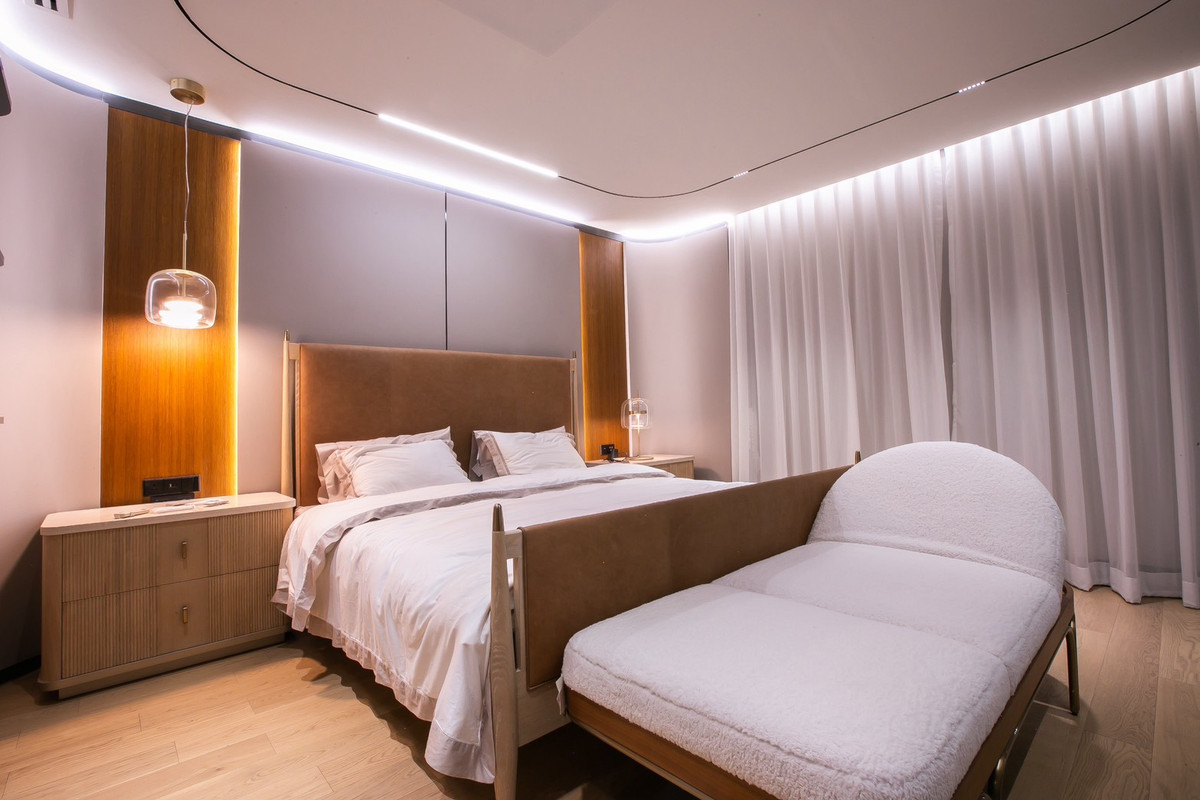 For SaleTownhomeSukhumvit, Asoke, Thonglor : 🔥For Sale Luxury house in heart of Thonglor! Renovated like brand new 4 bedroom fully furnished with private lift ready for move in Tel 0863692224