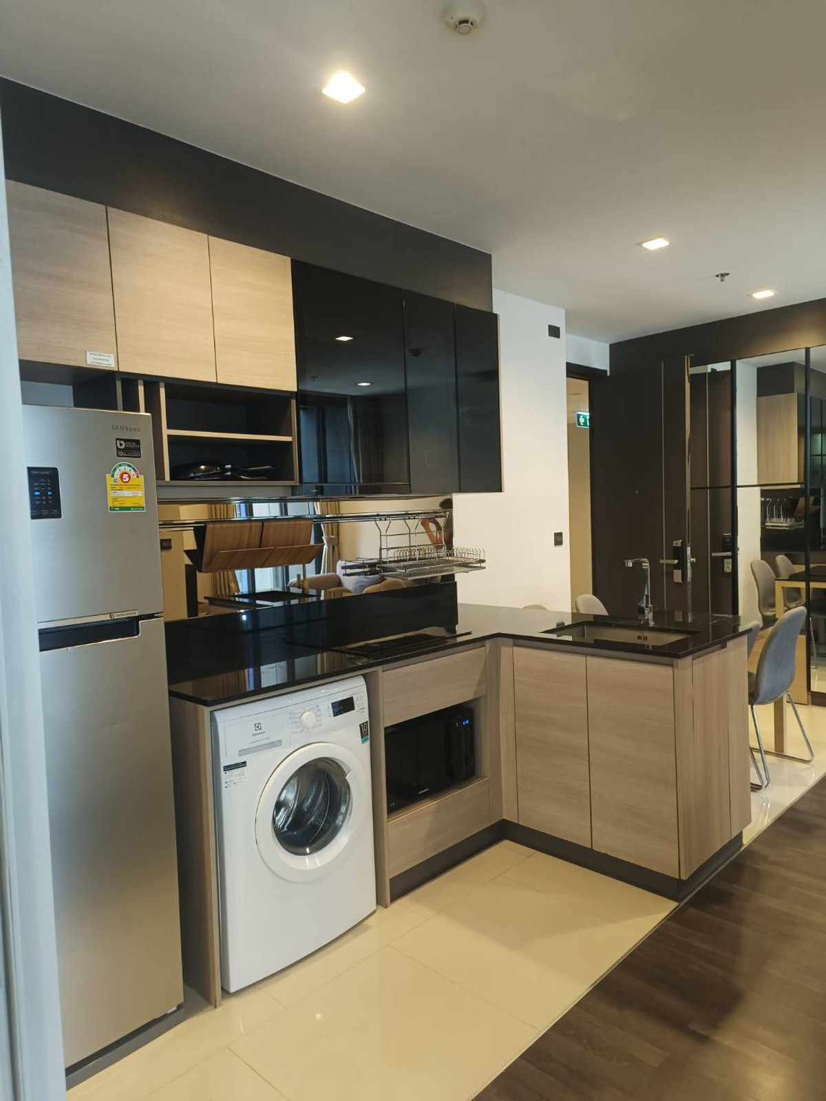 ให้เช่าคอนโดพระราม 9 เพชรบุรีตัดใหม่ RCA : 🔥🔥ปล่อยเช่าด่วนคอนโด เดอะไลน์ อโศก-รัชดา ห้องมุม ใกล้ MRT.พระราม 9‼️