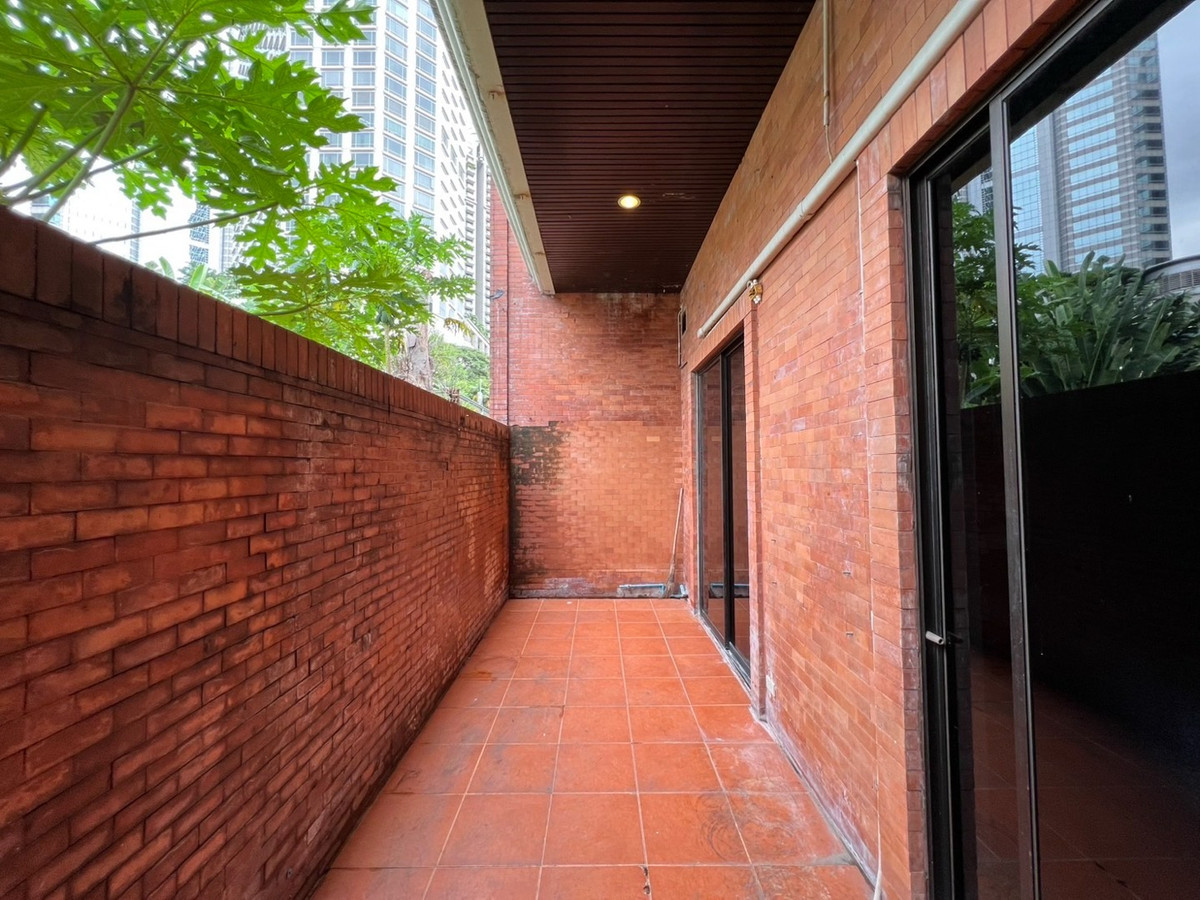 For RentHome OfficeWitthayu, Chidlom, Langsuan, Ploenchit : Home office for rent, Ploenchit • Chidlom, near BTS 950 meters and Lumpini Park / Ratchadamri / One Bangkok project.