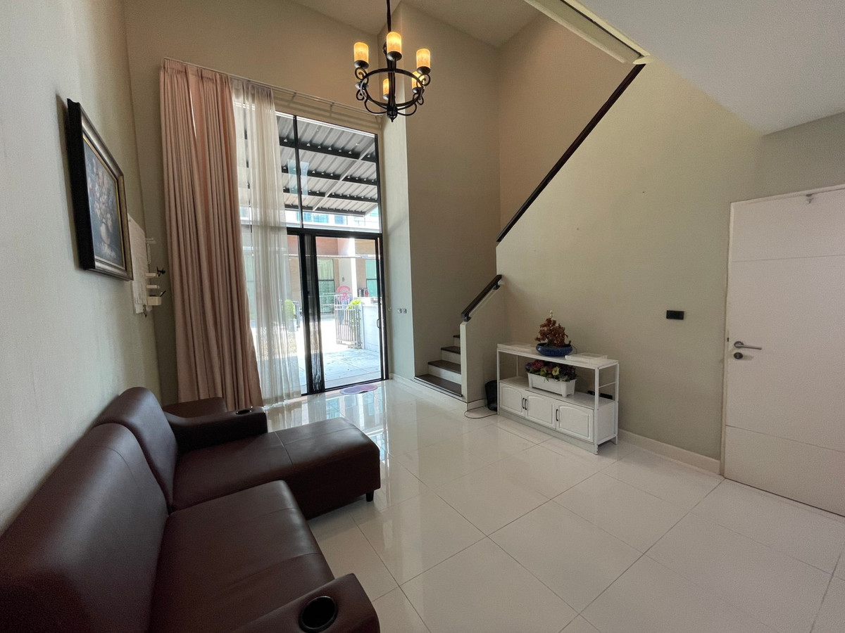 ขายทาวน์โฮมเกษตรศาสตร์ รัชโยธิน : ขาย บ้านกลางเมืองวิภาวดี  ซอยวิภาวดี 64 เเจ้งวัฒนะซอย 1 ใกล้ bts ราชภัฎพระนคร ม เกษตร ม ศรีปทุม เเละรถไฟฟ้าสายสีเเดง