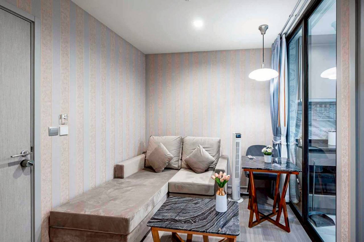 For SaleCondoOnnut, Udomsuk : sell ! 1 bedroom condo, AP Life, Sukhumvit 62, size 30 sq m, 14th floor (east, morning sun, not hot in the evening)