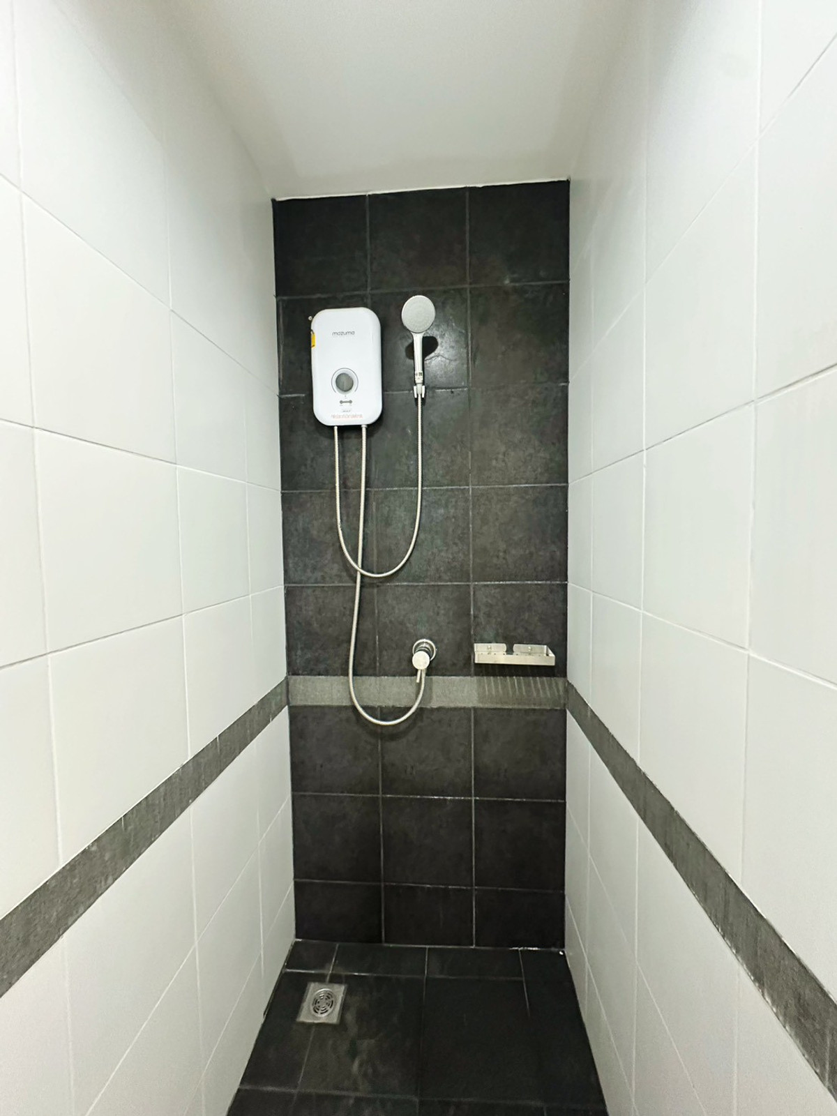 ขายคอนโดพระราม 9 เพชรบุรีตัดใหม่ RCA : ขาย คอนโดรีโนเวท ใกล้MRTพระราม9🌊✨ริมสระ pool access 3.19ลบ One Bedroom 48sq.m พร้อมอยู่ นัดชมเลย 084-976-1441