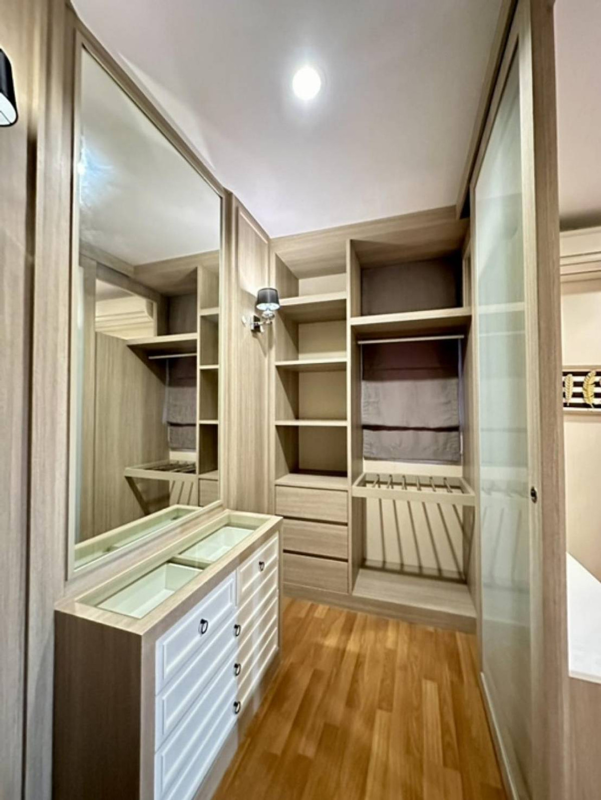 For RentTownhomeChaengwatana, Muangthong : Townhome for rent, The Connect 41 Chaengwattana - Tiwanon, near Impact Muang Thong Thani, only 5 minutes.