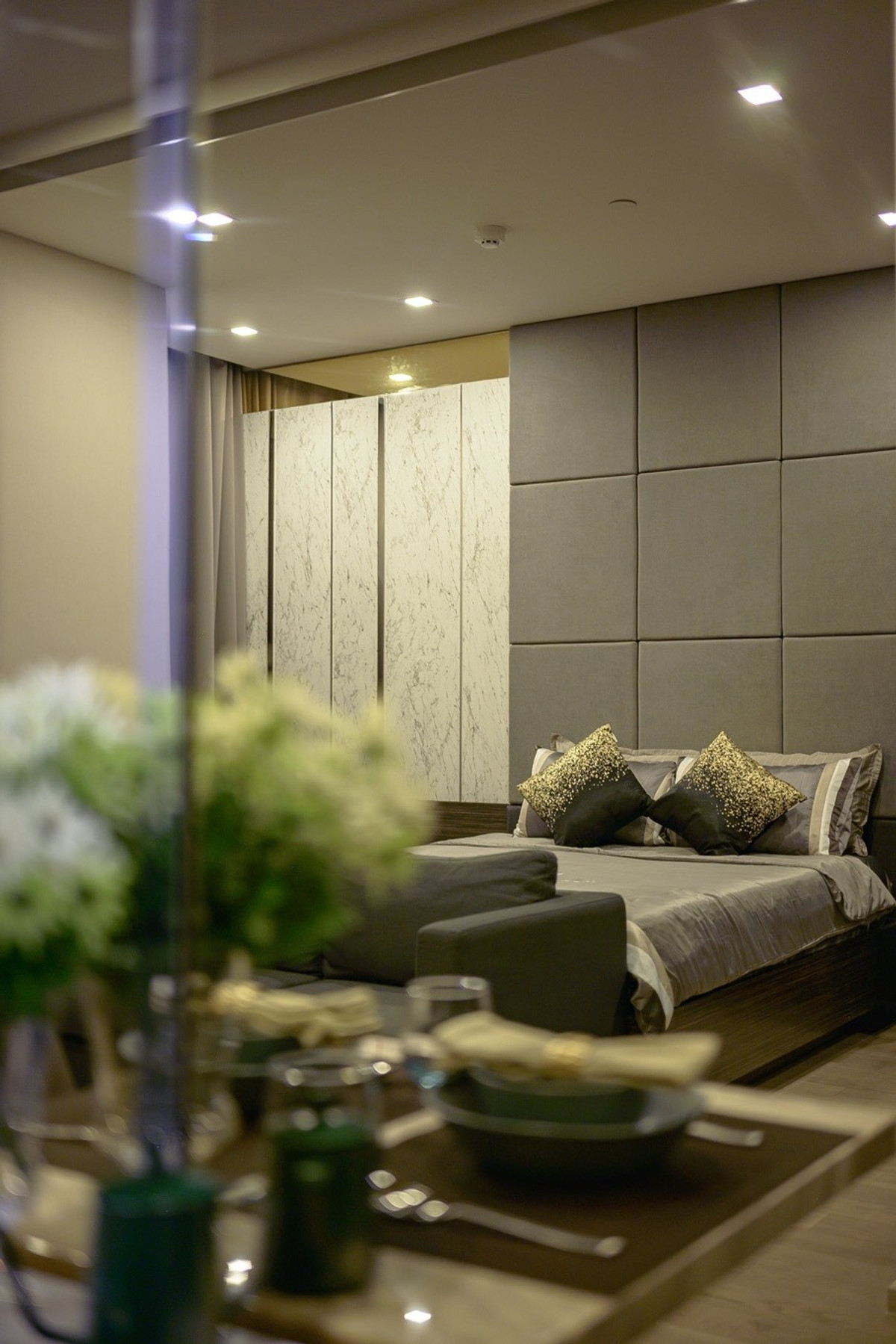 For RentCondoSukhumvit, Asoke, Thonglor : (For Rent) Ashton Asoke 1 bedroom, 35 sq m, beautiful room, Well Decorated. Fully furnished + Electrical appliances  Ready to move in ㅡ Next to 🚆 MRT Sukhumvit