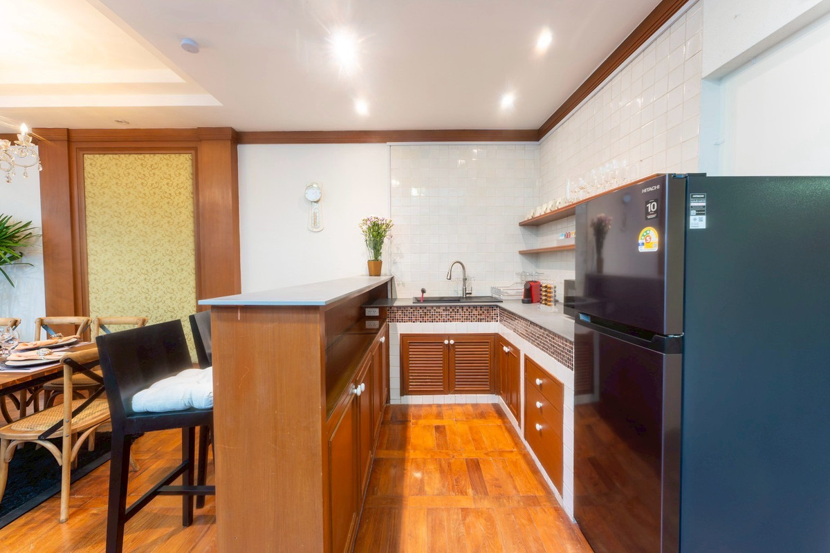 คอนโดสุขุมวิท อโศก ทองหล่อ : For sell and rent House in Asoke near NIST! ✨ 6 bedroom 350 sq.m ready to move in Near BTS Asoke and Terminal 21