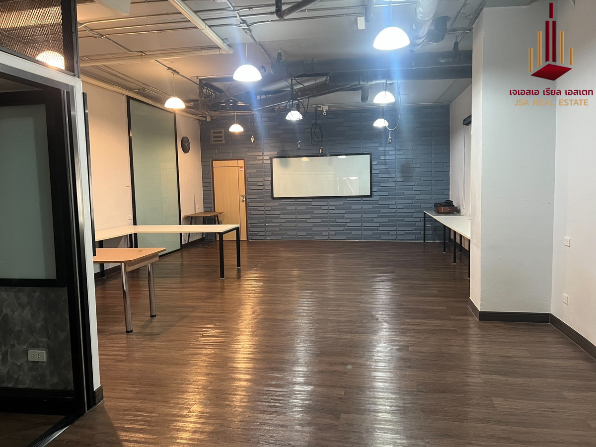 ให้เช่าคอนโดสีลม ศาลาแดง บางรัก : ✨ For Rent: Silom Terrace  Condo ✨  💰 Only 80,000  THB/month