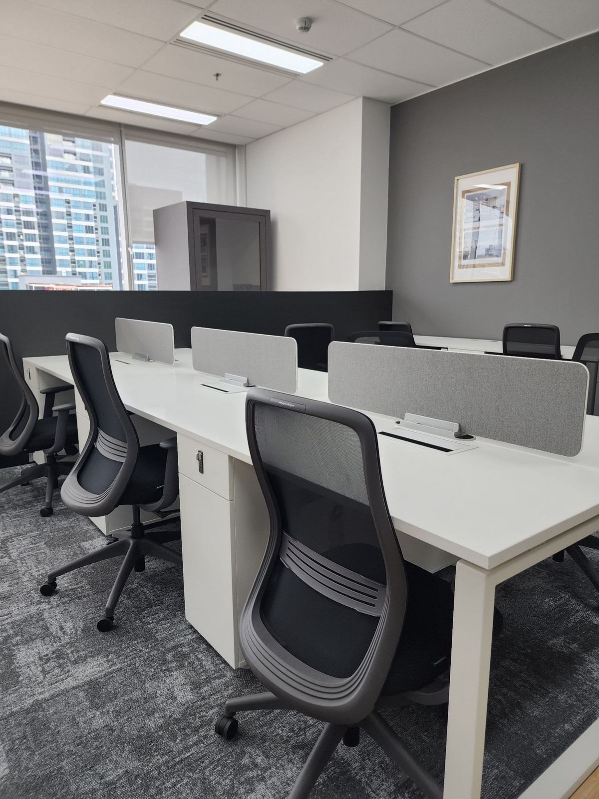 ให้เช่าสำนักงานสุขุมวิท อโศก ทองหล่อ : ออฟฟิศพร้อมใช้ พื้นที่ 116 sq.m  ติดรถไฟฟ้า สถานี นานา