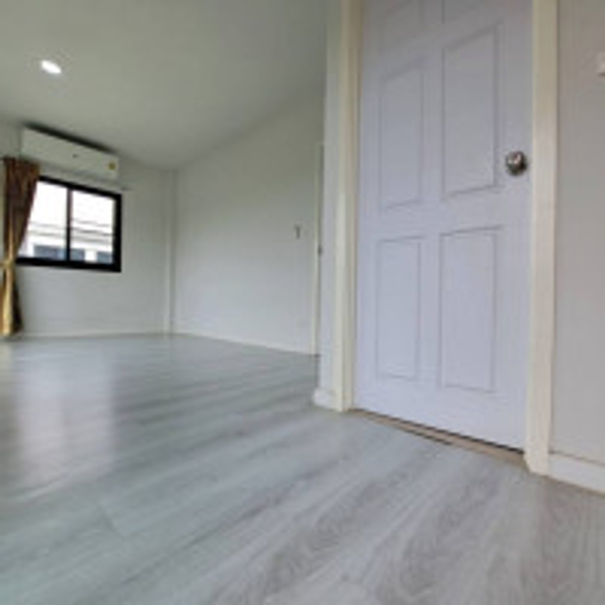 ขายบ้านเลียบทางด่วนรามอินทรา : ขายบ้านเดี่ยว มายโฮม อเวนิว รามอินทรา-จตุโชติ 55 ตร.ว. 4.39 ล้าน! 3 นอน 3 น้ำ ต่อเติมครัวแล้ว แถมแอร์ 3 เครื่อง+เครื่องซักผ้า มุ้งลวดครบ ใกล้ทางด่วนจตุโชติ 