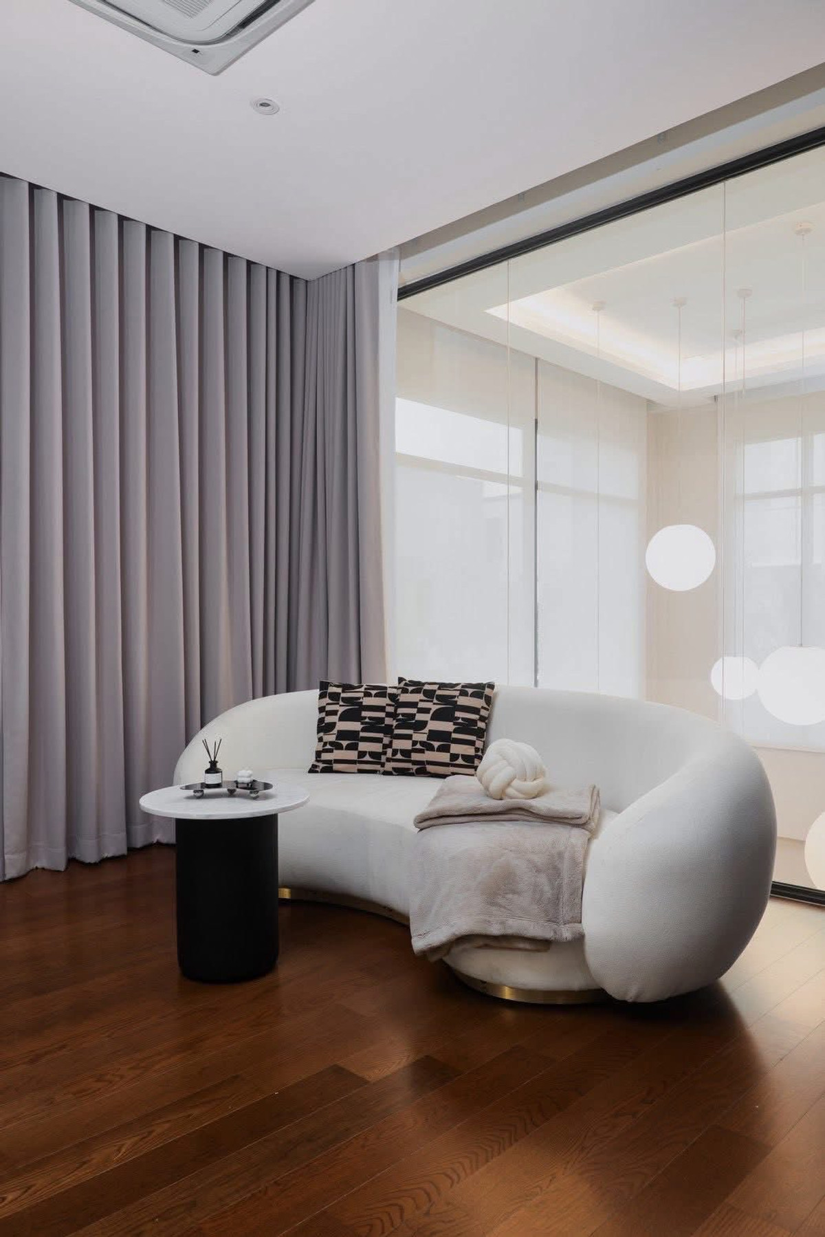 For SaleHouseOnnut, Udomsuk : The Gentry Sukhumvit 101 Pet-Friendly House Near BTS For Sale 32 MB Please call: 082-894-4624