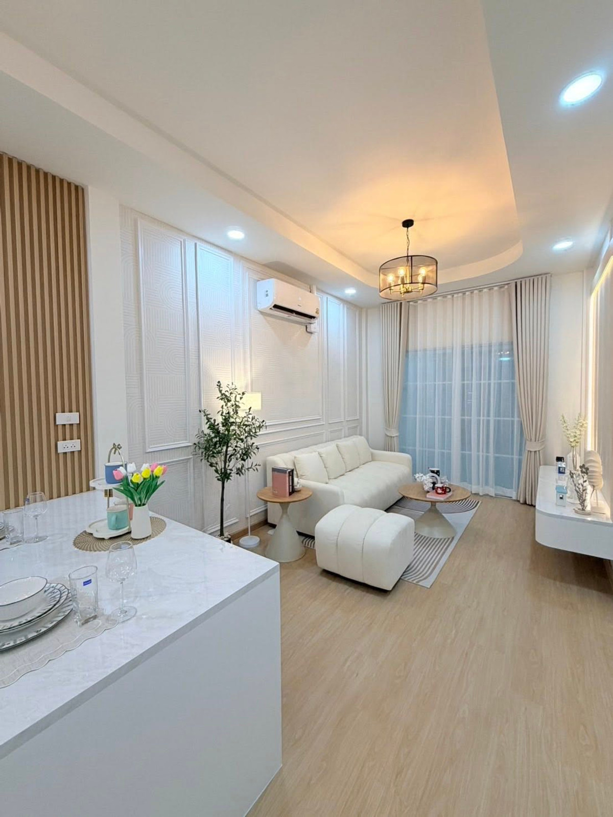 For SaleTownhomePattaya, Bangsaen, Chonburi : Chokchai Village 4 / 2 Bedrooms (FOR SALE) BEWN143