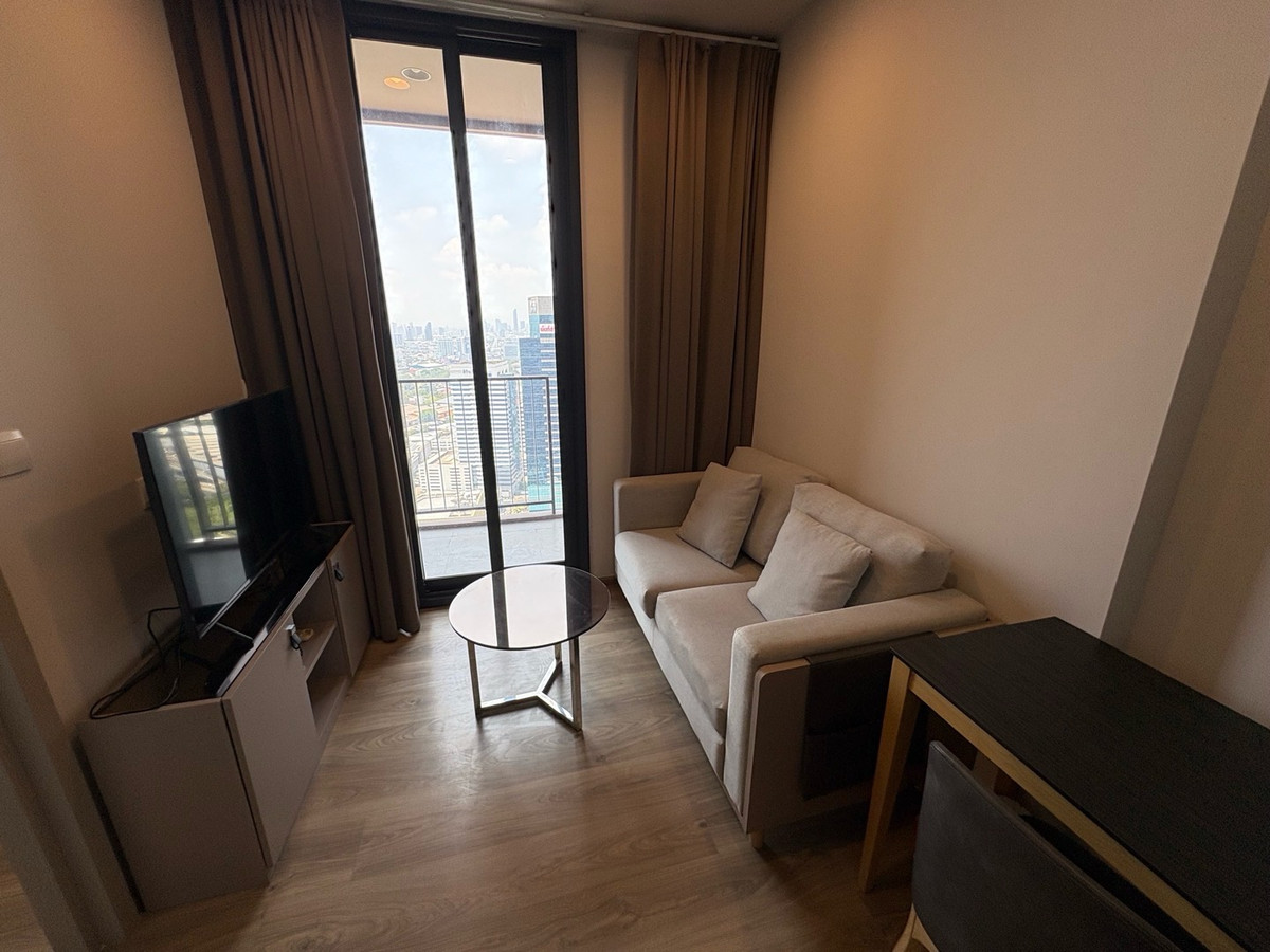 ให้เช่าคอนโดสุขุมวิท อโศก ทองหล่อ : 🔥Rent 1BR🔥17,000/month🔥Floor40🔥27sqm🔥