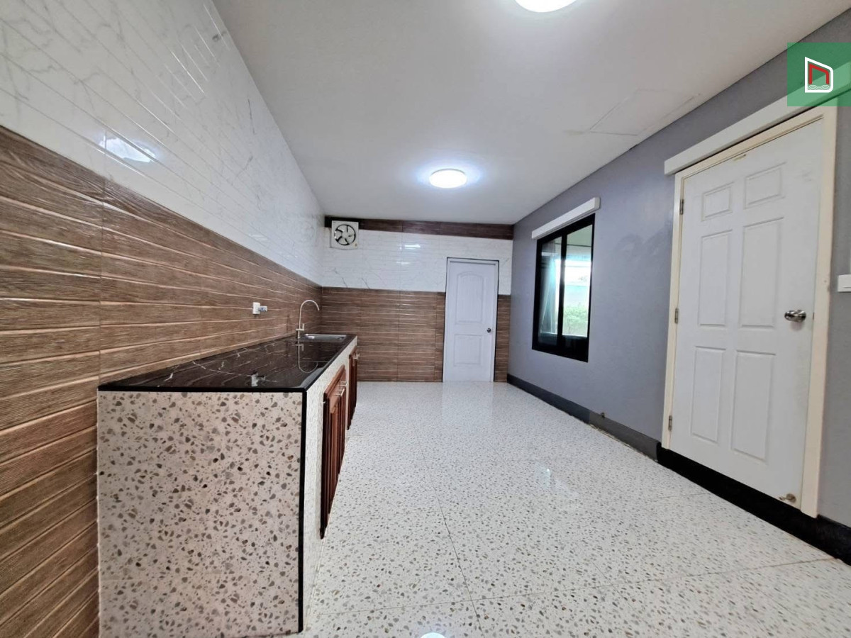 ขายบ้านเลียบทางด่วนรามอินทรา : ขายบ้านเดี่ยว มายโฮม อเวนิว รามอินทรา-จตุโชติ 55 ตร.ว. 4.39 ล้าน! 3 นอน 3 น้ำ ต่อเติมครัวแล้ว แถมแอร์ 3 เครื่อง+เครื่องซักผ้า มุ้งลวดครบ ใกล้ทางด่วนจตุโชติ 