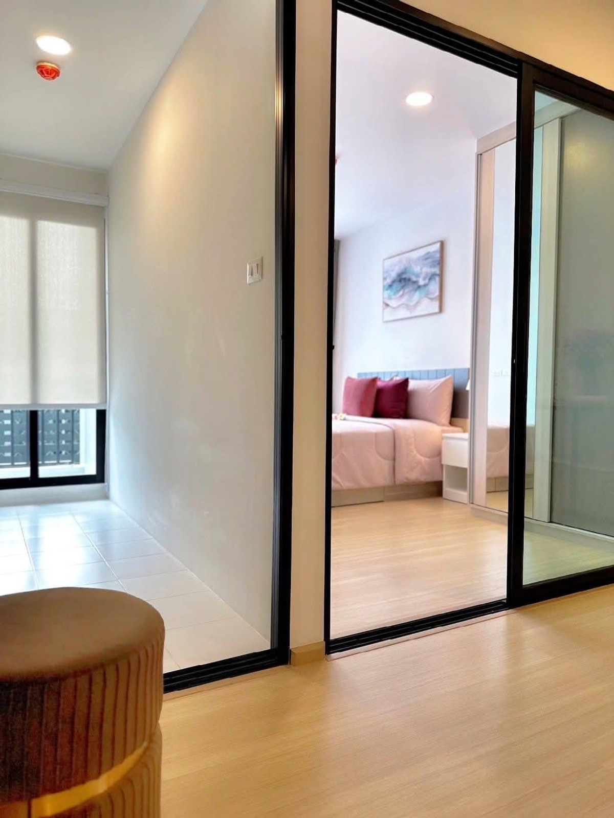 ให้เช่าคอนโดโชคชัย4 ลาดพร้าว71 : #E384 🎉060469 ให้เช่าคอนโด Chewathai Hallmark Ladprao - Chokchai 4 Phase 2