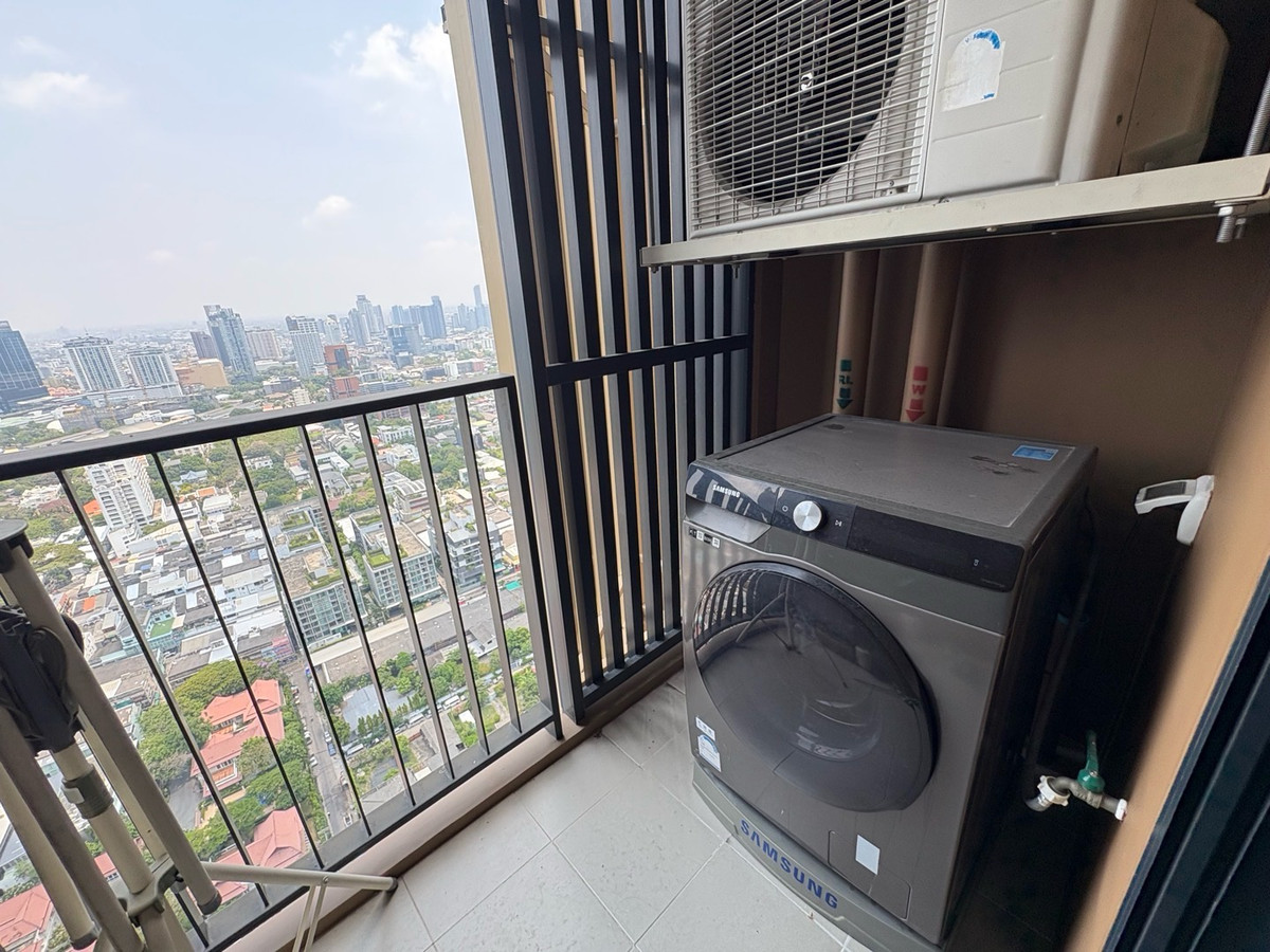 For RentCondoSukhumvit, Asoke, Thonglor : 🔥Rent 1BR🔥35sqm🔥Floor40🔥20,000/month🔥