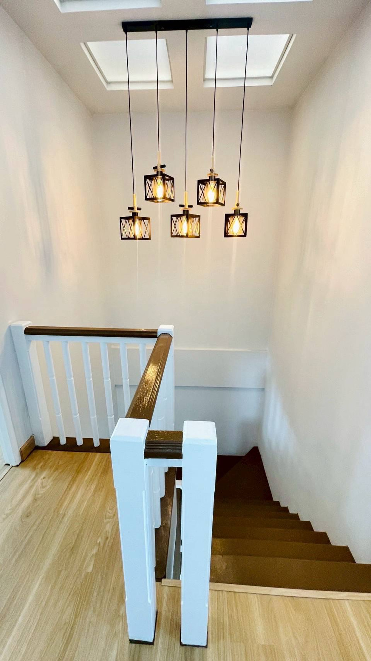 ขายทาวน์โฮมนนทบุรี บางใหญ่ บางบัวทอง : ขายทาวน์เฮาส์บุศรินทร์ L&H บ้านกล้วย-ไทรน้อย 20.5 ตร.ว. ใกล้ MRT คลองบางไผ่ ฟรีโอน