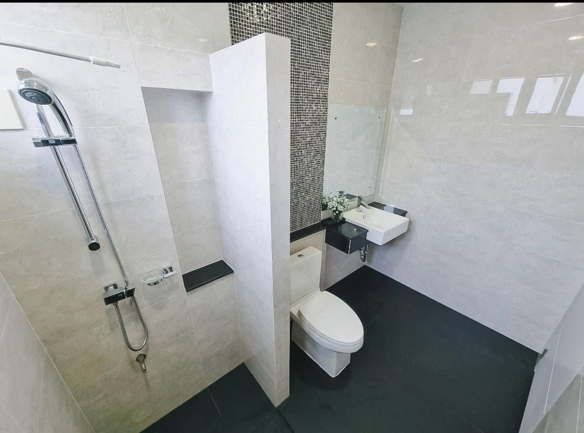 For RentHouseLadkrabang, Suwannaphum Airport : Luxury house for rent Perfect Masterpiece Sukhumvit 77 corner unit large land pet friendly near Suvarnabhumi Airport