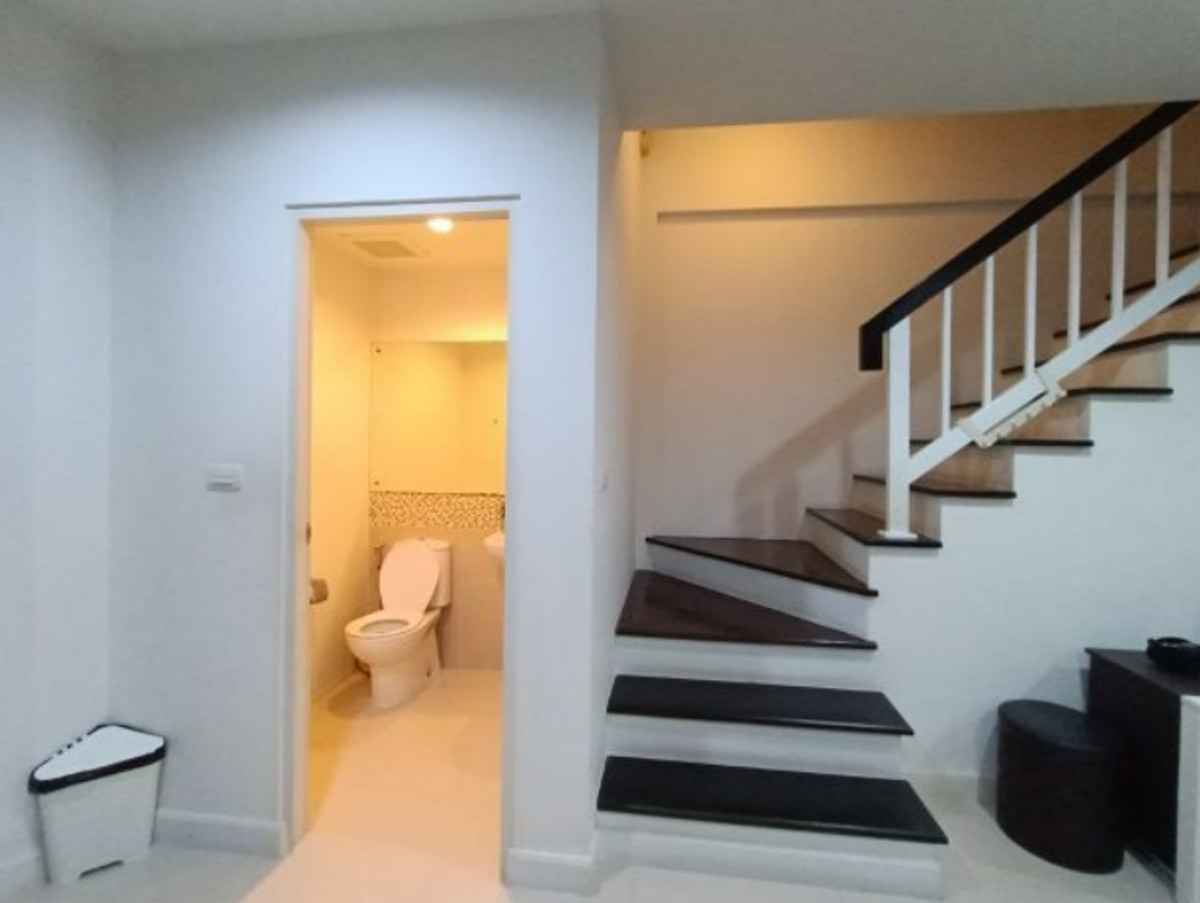 For RentTownhomeLadprao101, Happy Land, The Mall Bang Kapi : ✨ For rent, 3-story townhome, Town Plus X Ladprao project, 3 bedrooms, 3 bathrooms, 27 sq m 🏡💖