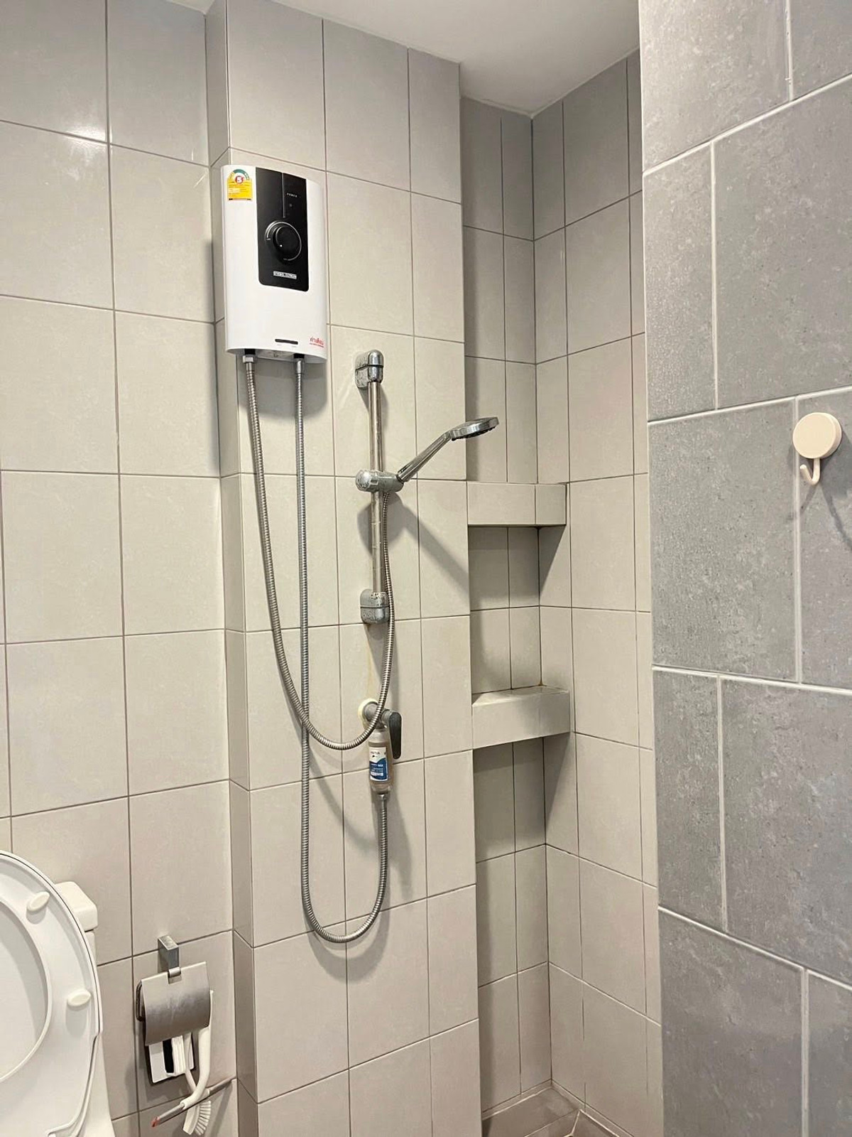 ให้เช่าทาวน์โฮมบางนา แบริ่ง ลาซาล : (ให้เช่า) **  ทาวน์โฮม วี คอมพาวด์ บางนา-ศรีนครินทร์ **