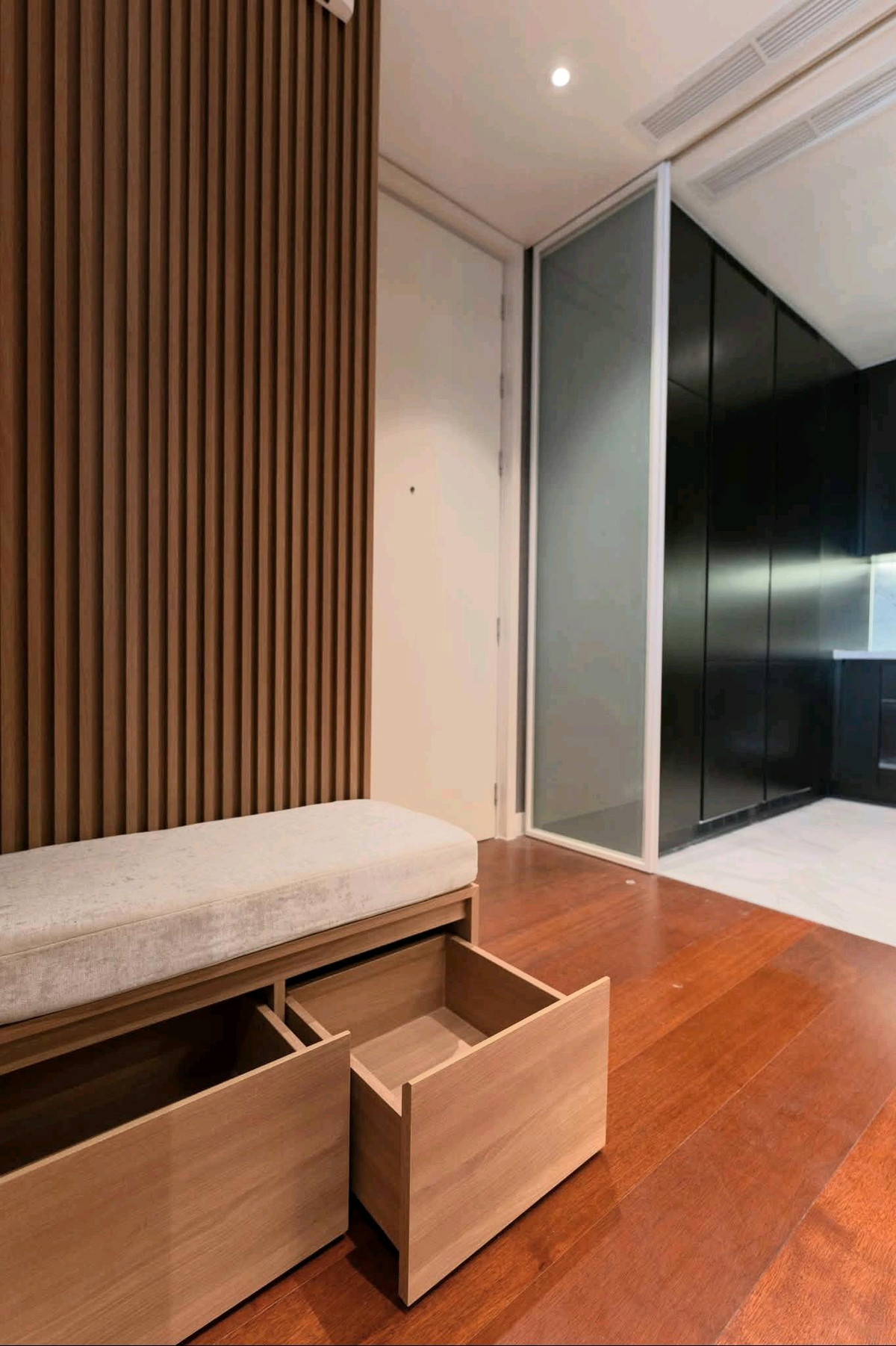 For RentCondoSukhumvit, Asoke, Thonglor : KHUN BY YOO Thonglor for Rent/ Sale