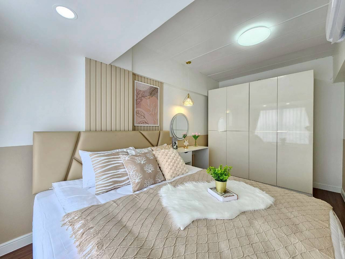 For SaleCondoChokchai 4, Ladprao 71, Ladprao 48, : Good location, near Big C Lat Phrao Very beautifully decorated, 1 bedroom, price 1.49 million, make an appointment to see the room 0925141987