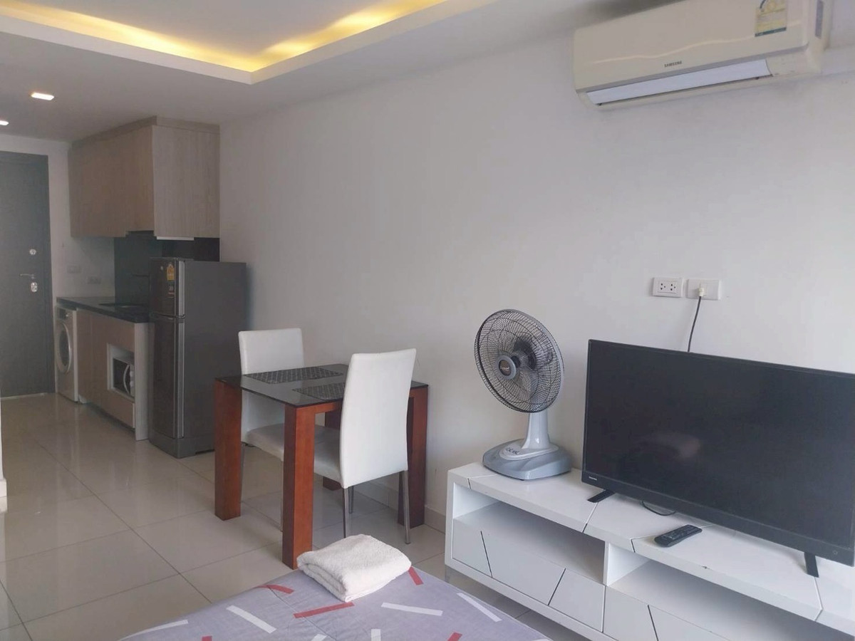 For SaleCondoPattaya, Bangsaen, Chonburi : Condo for sale Pattaya Jomtien Laguna Beach Resort 3 Maldives Laguna Beach Resort 3 MaldivesStudio room, 1 bathroom Poolview