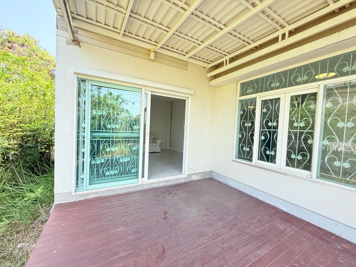 For SaleHouseRathburana, Suksawat : Complete functions, all in one house, large house up to 83 sq m. Saransiri Pracha Uthit - Suksawat Location next to the main road