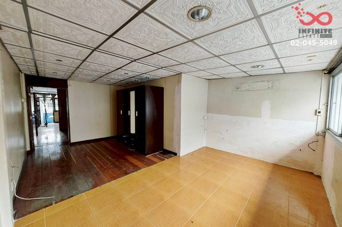 ขายทาวน์โฮมรัชดา ห้วยขวาง : ขายทาวน์เฮาส์ 2 ชั้น 20 ตร.ว. ซอยพุ่มอุไร 3 ถนนสุทธิสาร - ลาดพร้าว 64 ใกล้ MRT สุทธิสาร