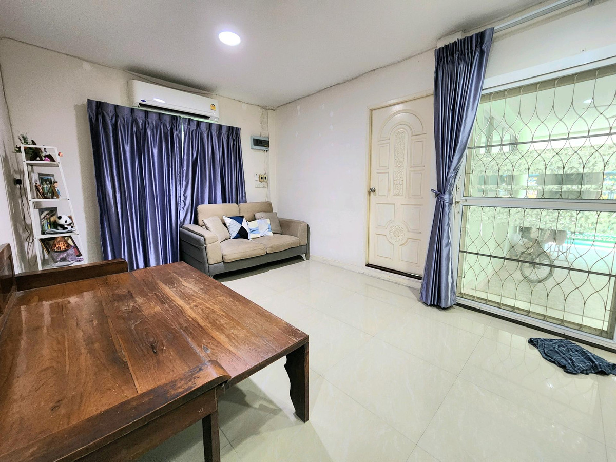 For SaleBang Sue, Wong Sawang, Tao Pun : Single-story house, Bang Sue location, near the market, near Yothinburana School.