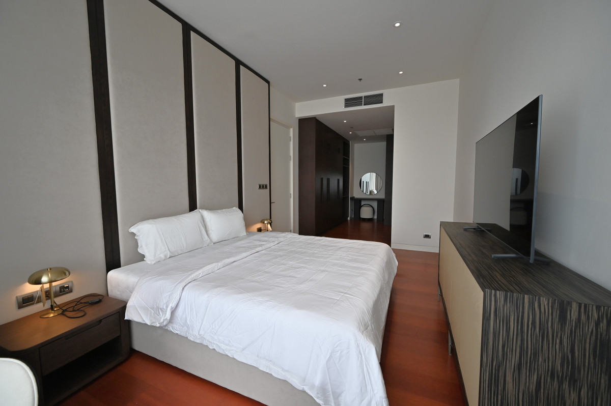 For RentCondoSukhumvit, Asoke, Thonglor : 🔥𝘽𝙀𝙎𝙏 𝘿𝙀𝘼𝙇🔥 𝗞𝗛𝗨𝗡 𝗯𝘆 𝗬𝗢𝗢 Branded Residences in the heart of Thonglor by Sansiri