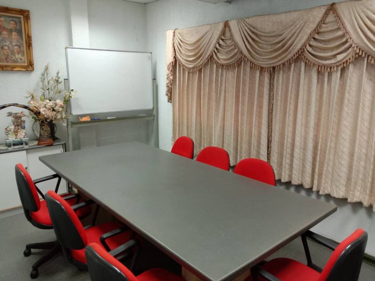 For SaleHome OfficeLadprao, Central Ladprao : 96382 - Home office for sale and rent, Nakniwat 2, 6 work rooms, 3 bathrooms, office furniture with 240 sq m, width 4.6*16 meters.