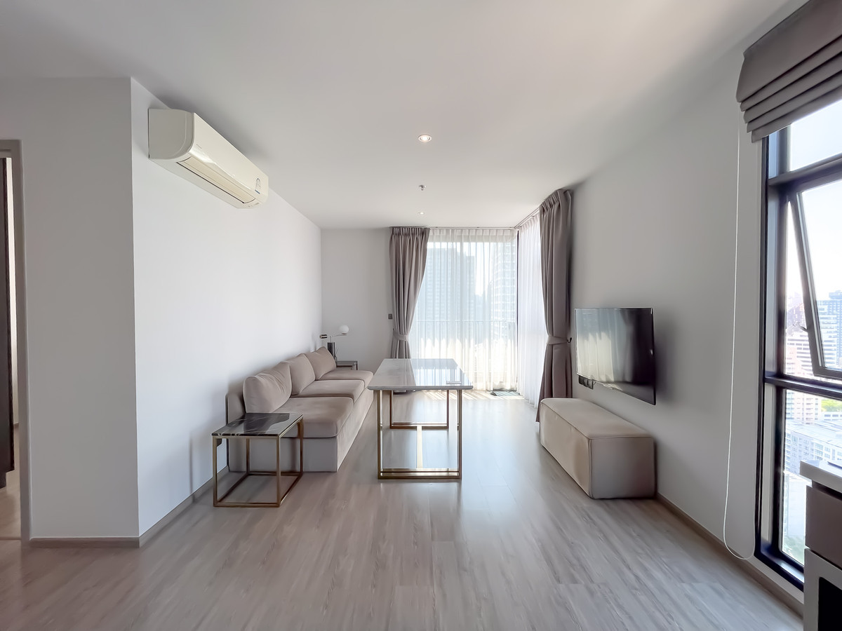 ขายคอนโดสุขุมวิท อโศก ทองหล่อ : FQ ขายคอนโด Rhythm Ekkamai ราคา 13,000,000 บาท [YCs260305]