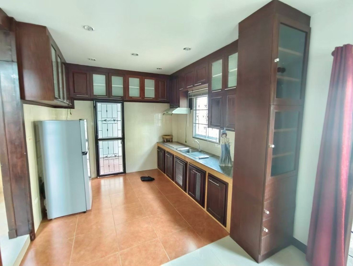 For RentHousePathum Thani,Rangsit, Thammasat : 🏡 2-story detached house for rent | Discovery Balika Khlong Si